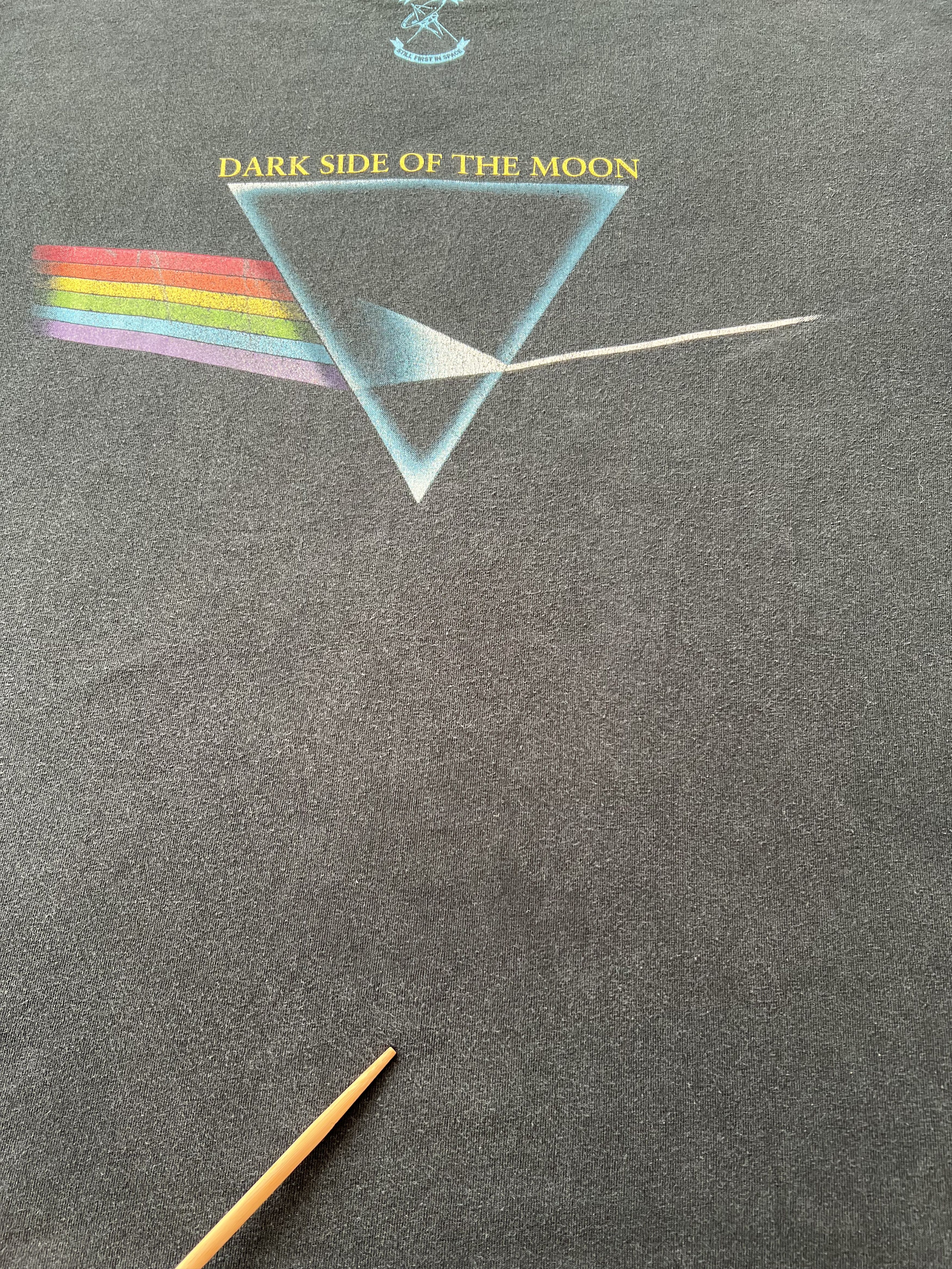Band Tees Vintage 2000s Pink Floyd The Dark Side of the Moon Reprint Size US XL / EU 56 / 4 - 18 Thumbnail