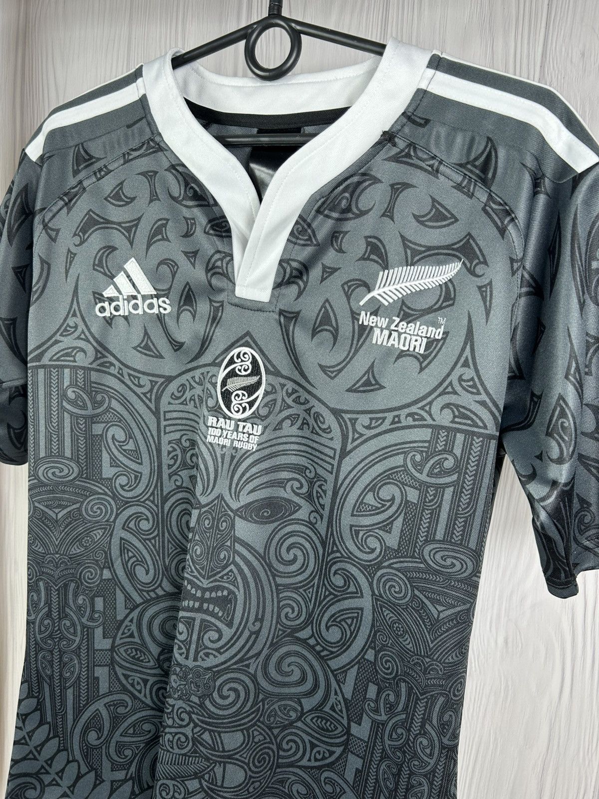 Adidas New Zealand Maori All Blacks 100 Years Rau Tau Rugby Jersey Size US M / EU 48-50 / 2 - 3 Thumbnail