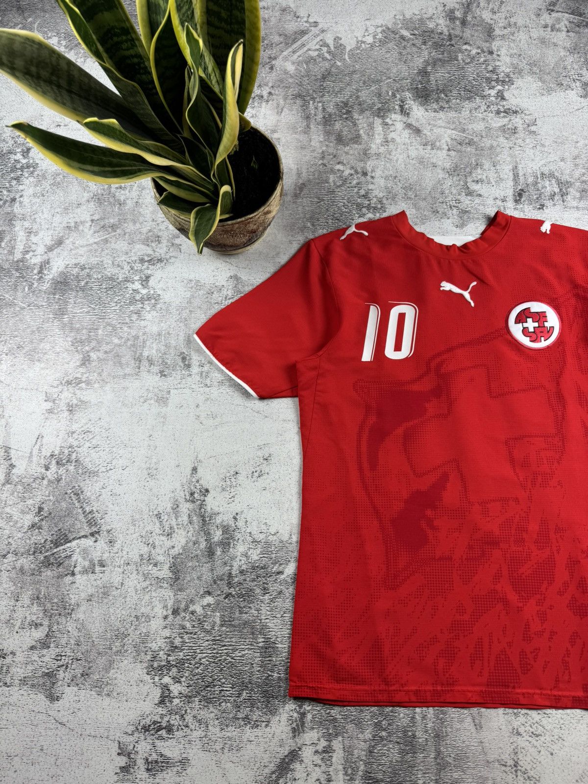 Puma Switzerland Swiss 2006/2008 Vintage #10 Pascal Red Soccer Football Shirt Jersey Size US S / EU 44-46 / 1 - 3 Thumbnail