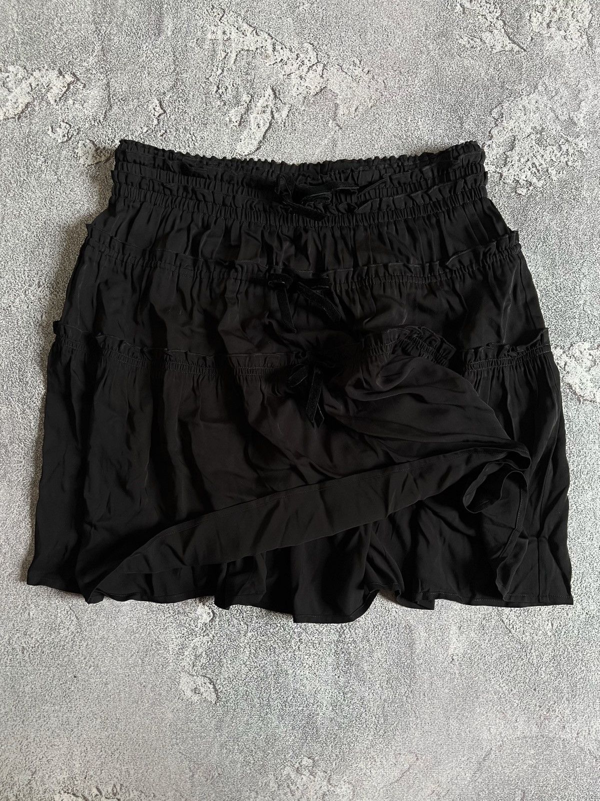 Designer × The Kooples The Kooples Short Black Skirt With Bows Size 3 Size 27" / US 4 / IT 40 - 2 Thumbnail