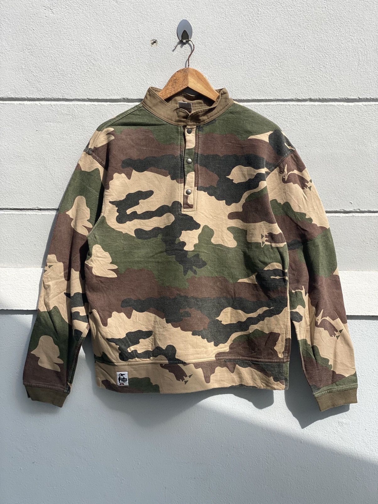 Chums Vintage Chums Camo Design Outdoor Brand Hiking Sweatshirt Size US L / EU 52-54 / 3 - 1 Thumbnail