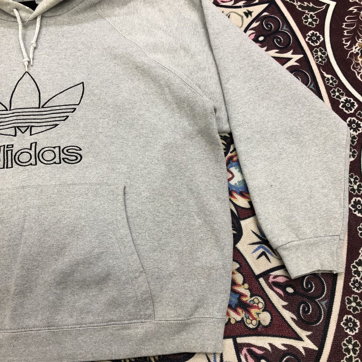 Adidas Vintage Adidas Embroidered Thrash Hoodie Sweatshirt Size US L / EU 52-54 / 3 - 6 Thumbnail