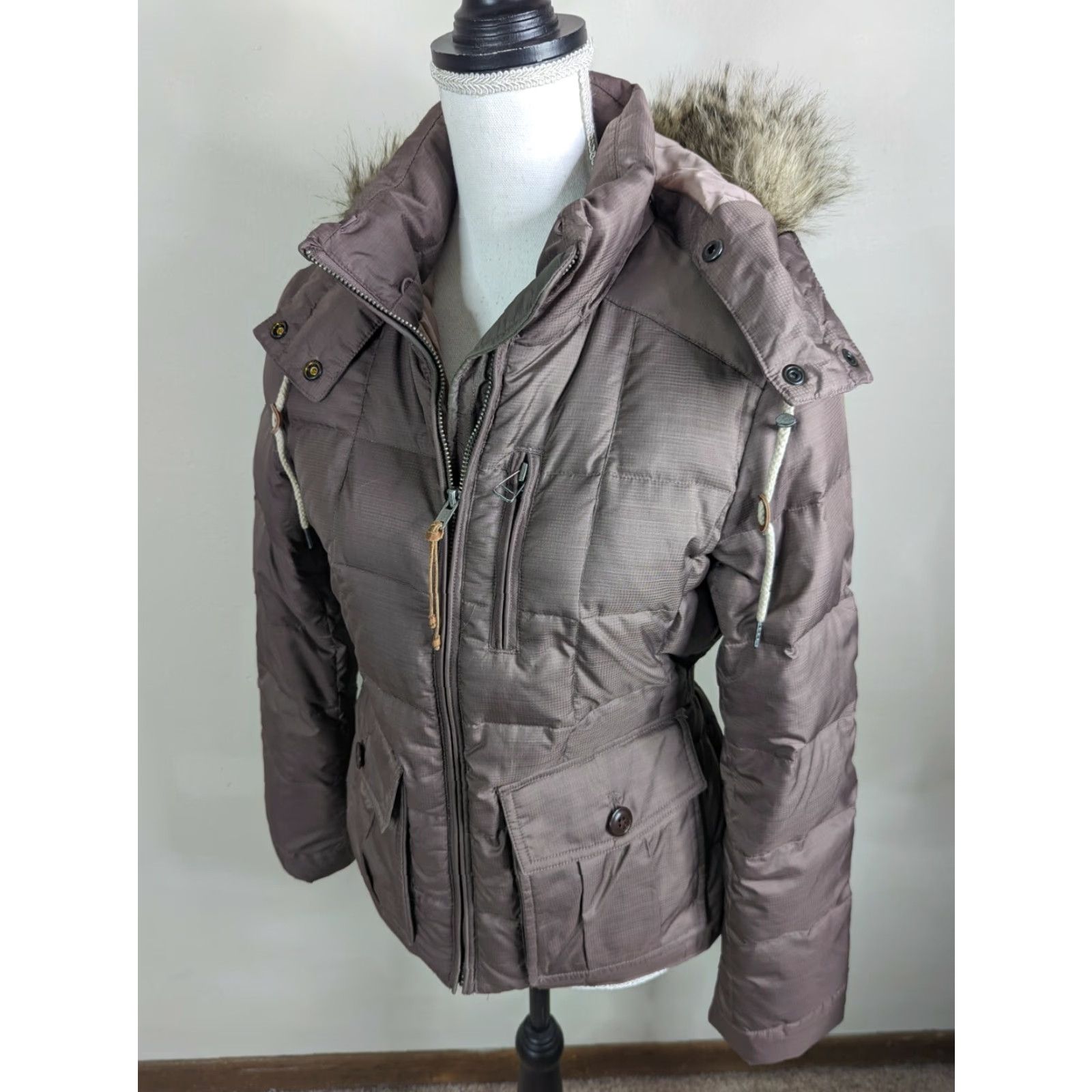 Eddie Bauer Eddie Bauer Jacket Womens Hooded Down Yukon Model EB550 Premium Goose Down Sz S P Purple Knit Collar Faux Fur Trim Zip Size S / US 4 / IT 40 - 3 Thumbnail
