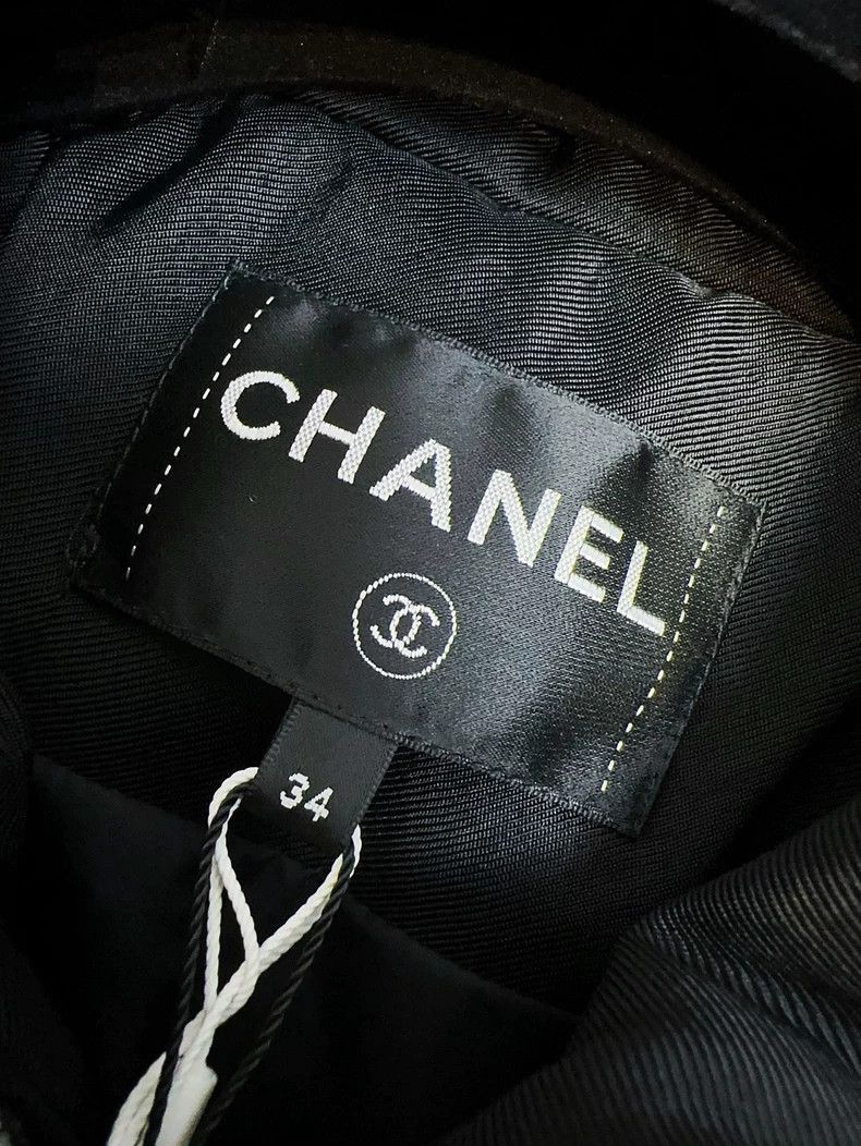 Chanel Chanel Coco Neige Black Puffer Jacket Size M / US 6-8 / IT 42-44 - 5 Thumbnail