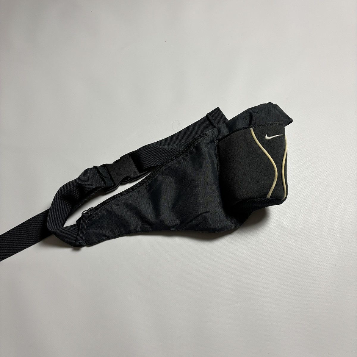 Nike × Vintage NIKE VINTAGE BAG Y2K Size ONE SIZE - 2 Thumbnail