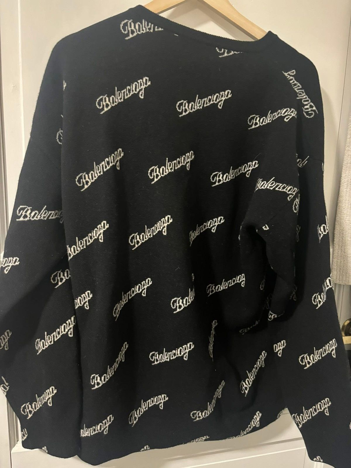 Balenciaga All over logo sweater Size US L / EU 52-54 / 3 - 2 Thumbnail