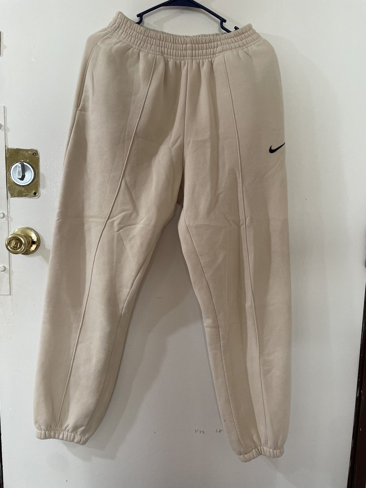Nike nike sweatpants Size US 30 / EU 46 - 1 Thumbnail