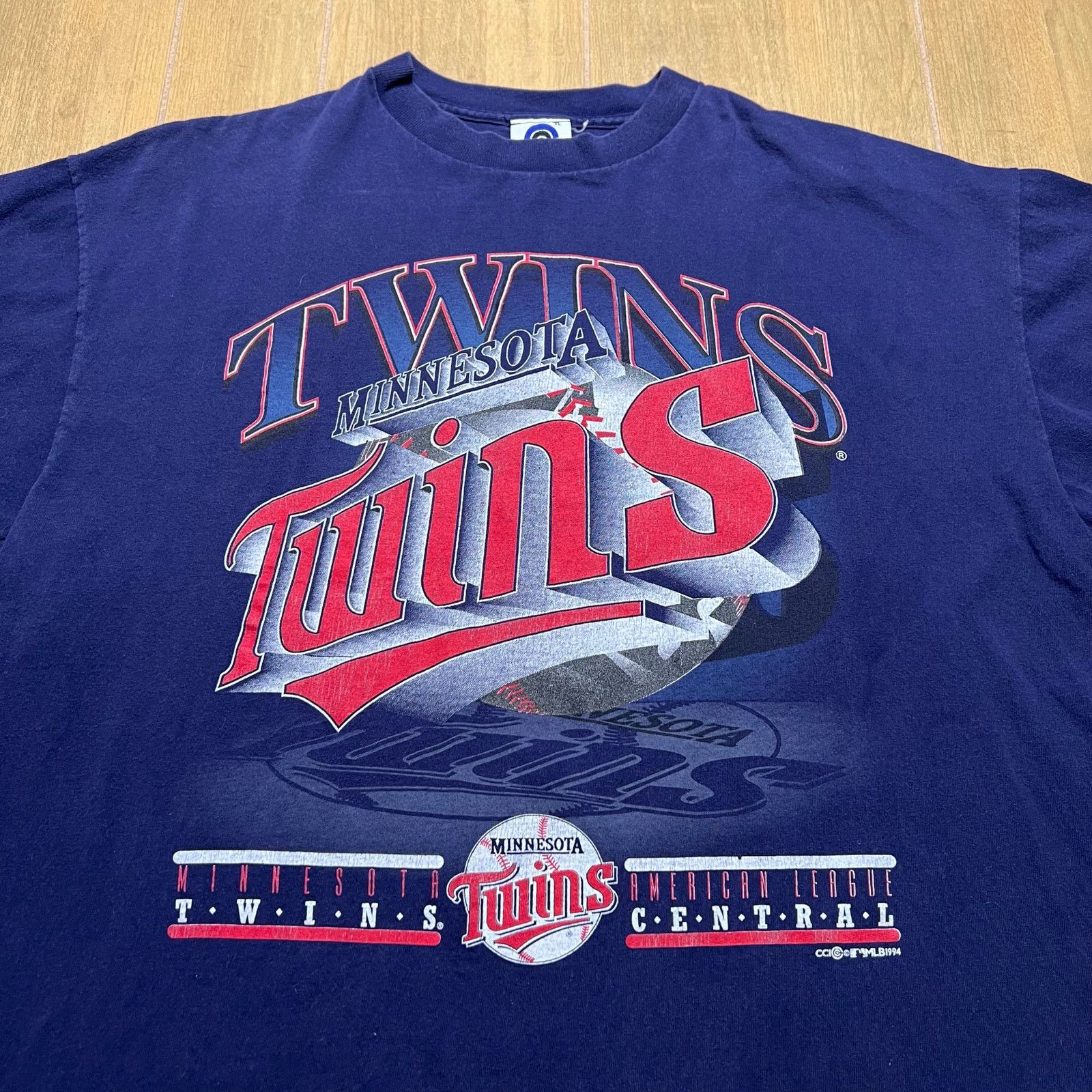 Vintage Vintage Minnesota Twins Baseball Shirt Mens XL 90s MLB Size US XL / EU 56 / 4 - 2 Thumbnail