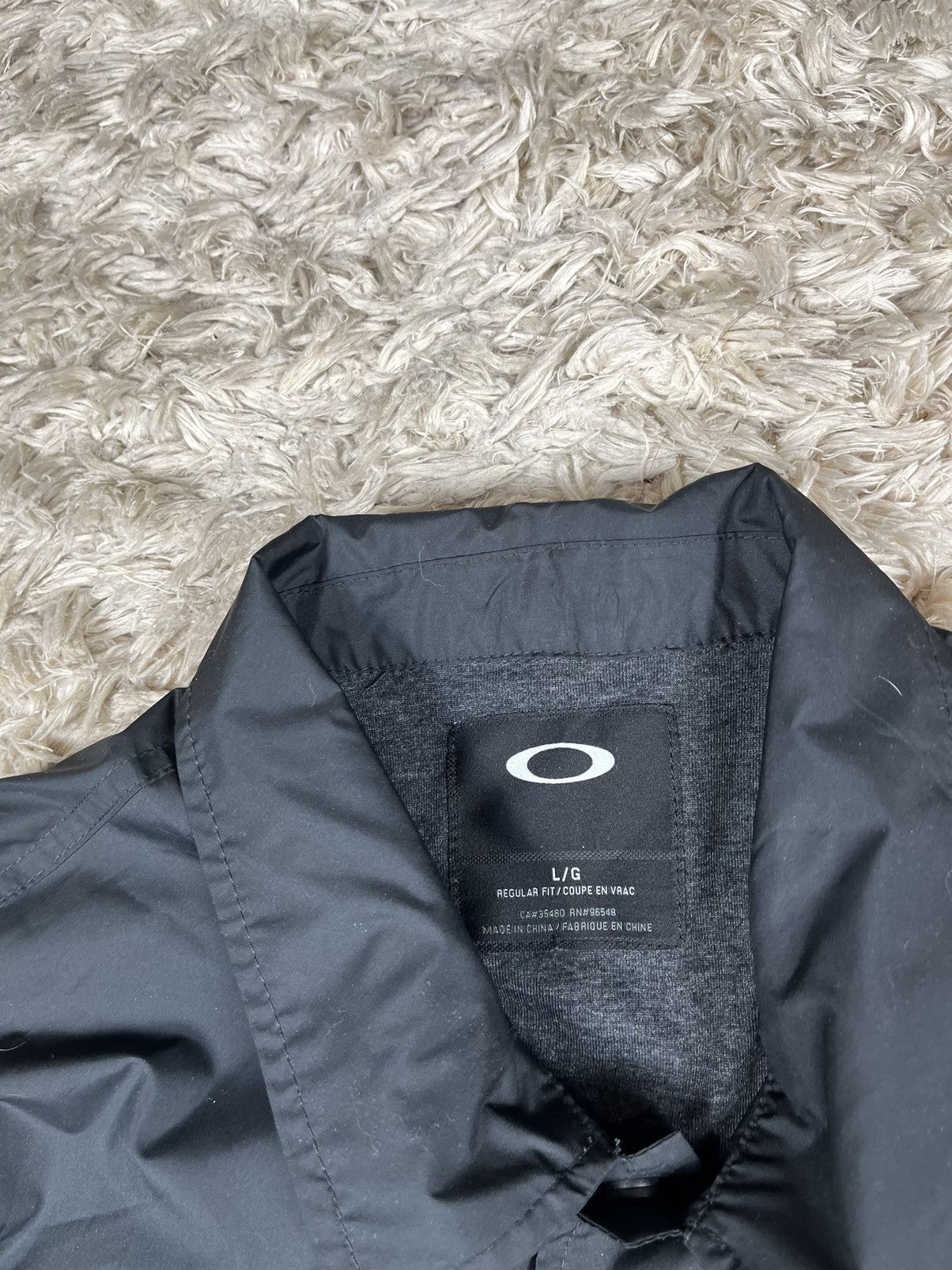Oakley Oakley black button up windbreaker jacket Size US L / EU 52-54 / 3 - 5 Thumbnail