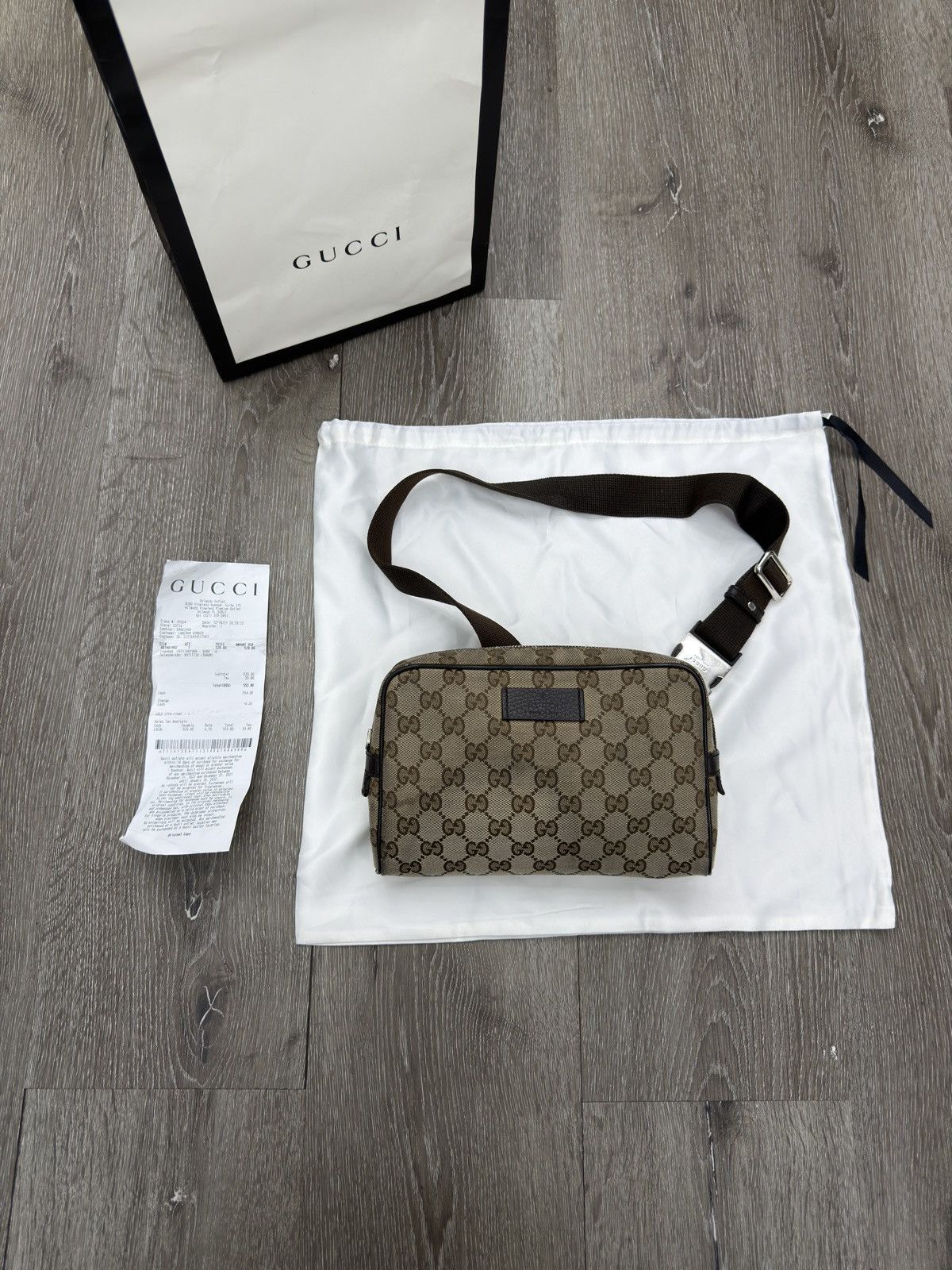Gucci Gucci Belt Bag GG Supreme Small Beige/Black Size ONE SIZE - 1 Thumbnail