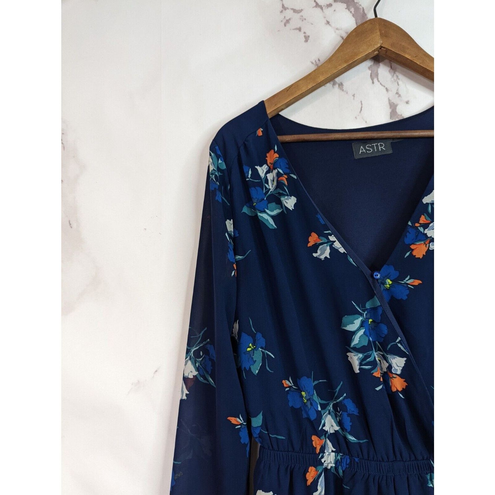 Nordstrom ASTR Romper Women Medium Long Sleeve Blue Floral Jumpsuit Size 32" / US 10 / IT 46 - 2 Thumbnail