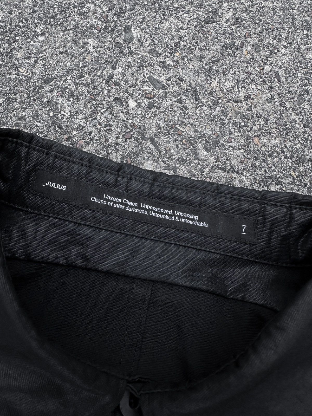 Julius JULIUS SS23 [gallu;] Black Coated Seamed Shirt Size US L / EU 52-54 / 3 - 9 Thumbnail
