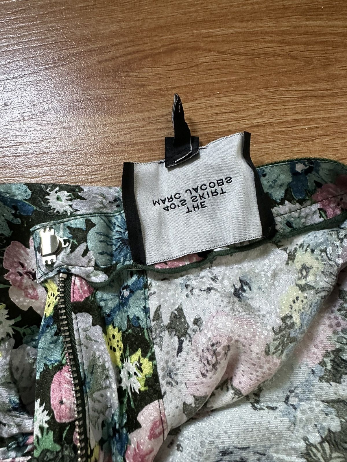 Marc Jacobs Marc Jacobs Green Floral Silk The 40s Skirt Size 25" / US 0 / IT 36 - 7 Thumbnail