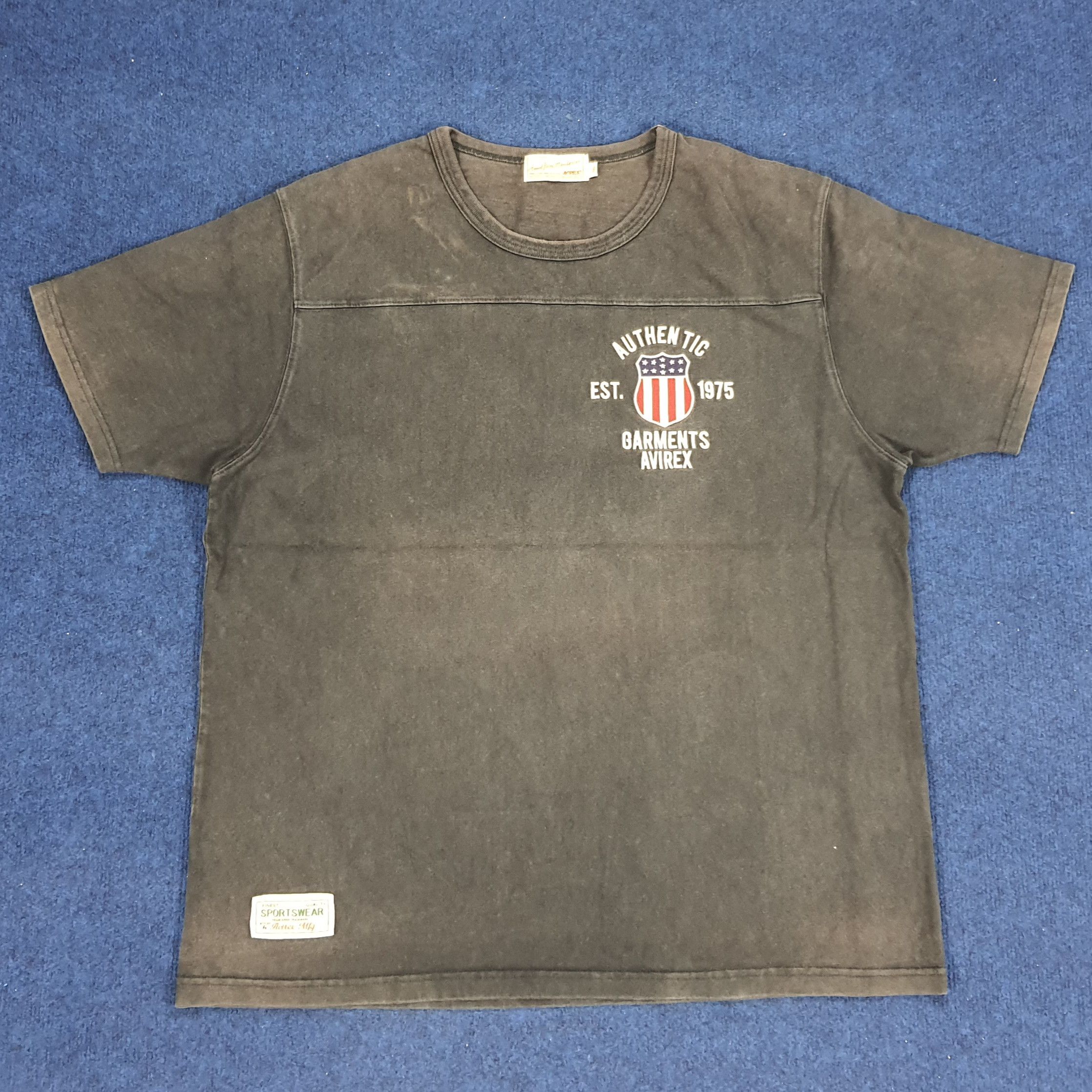 Avirex × Vintage Vintage Authentic Garments Avirex USA Tshirt Size US XL / EU 56 / 4 - 3 Thumbnail