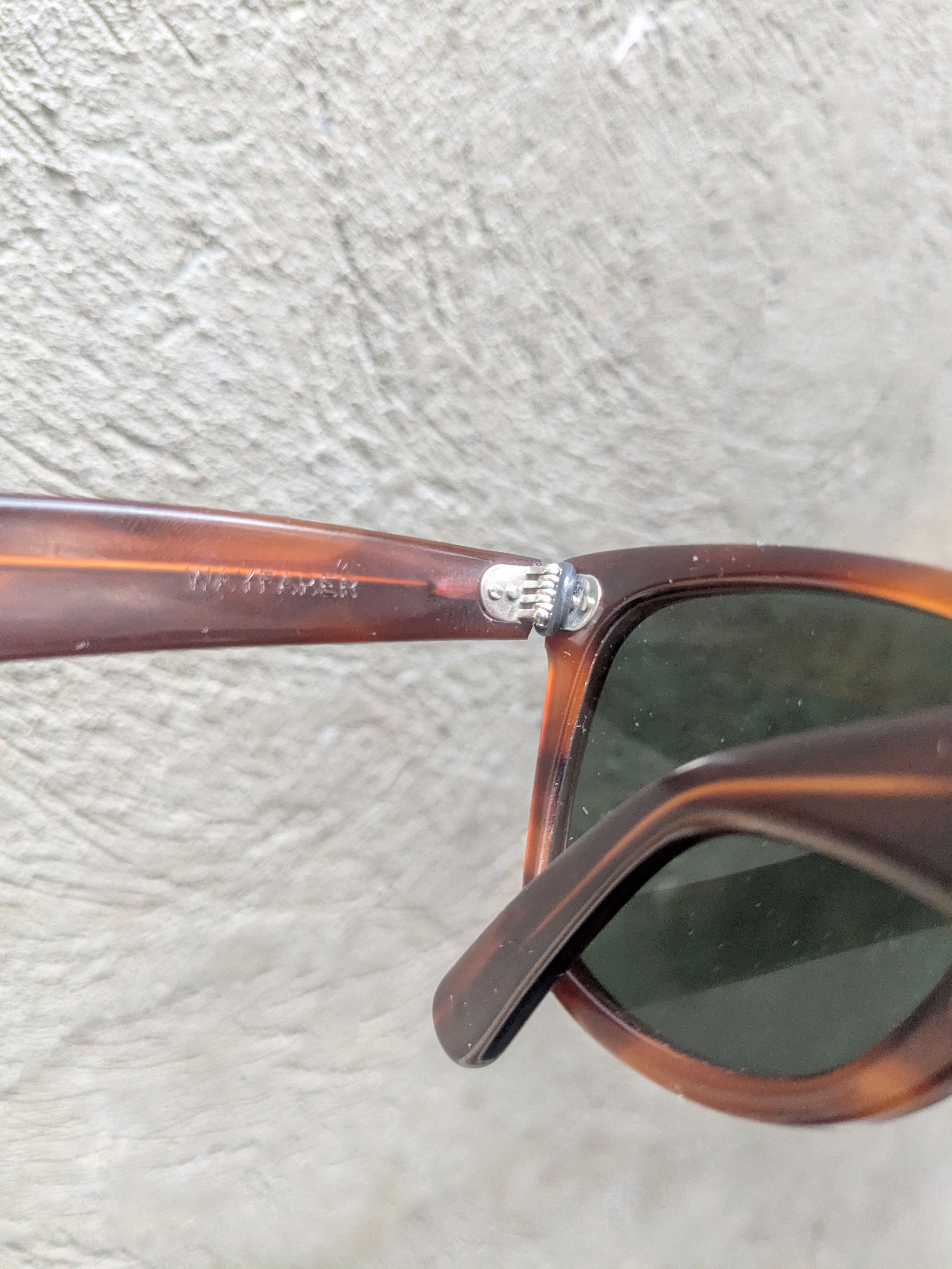 RayBan Vintage b&l rayban wayfarer tortoise made in USA Size ONE SIZE - 7 Thumbnail