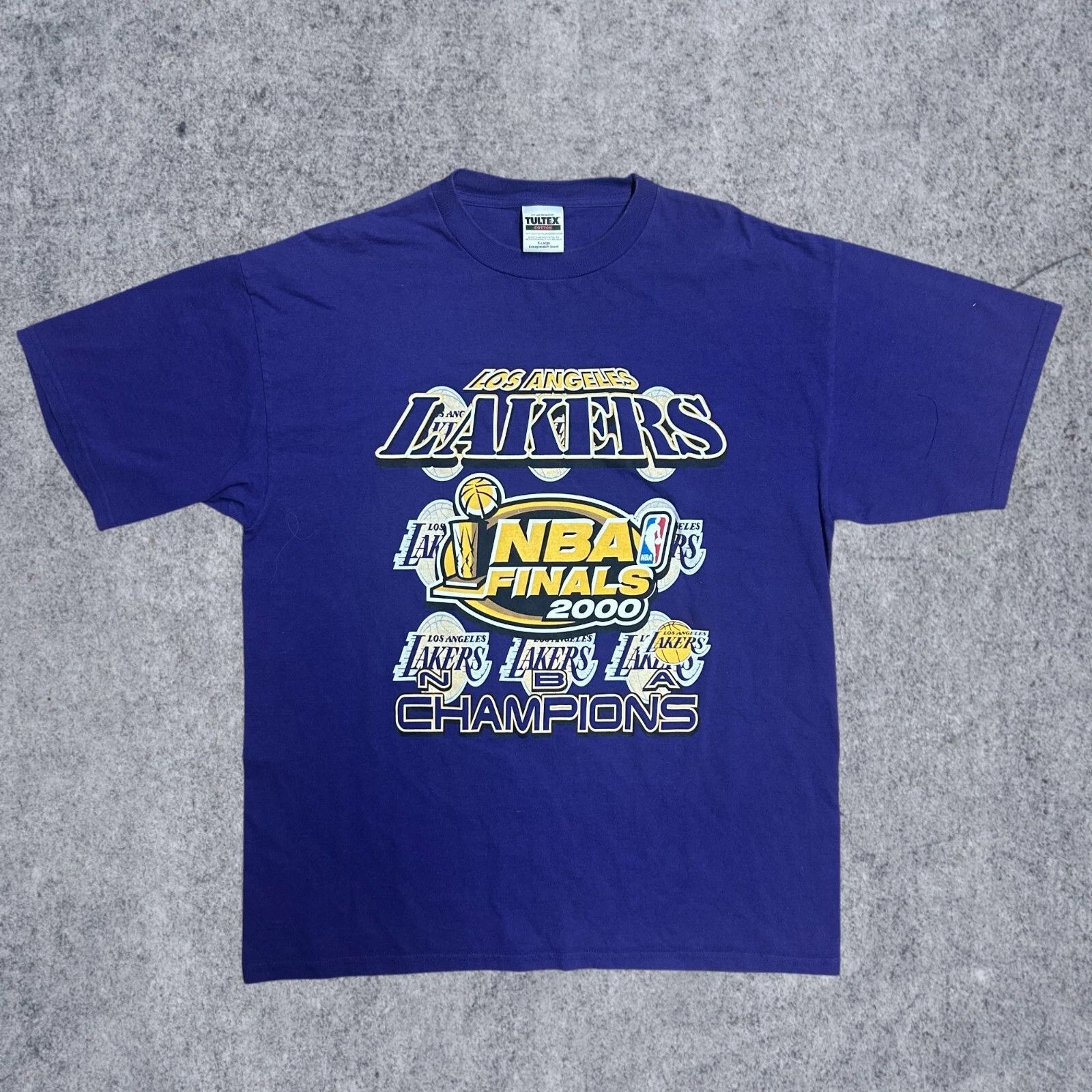 Gildan 2000 NBA Los Angeles Lakers LA Finals Champions VTG Graphic Size US XL / EU 56 / 4 - 1 Thumbnail