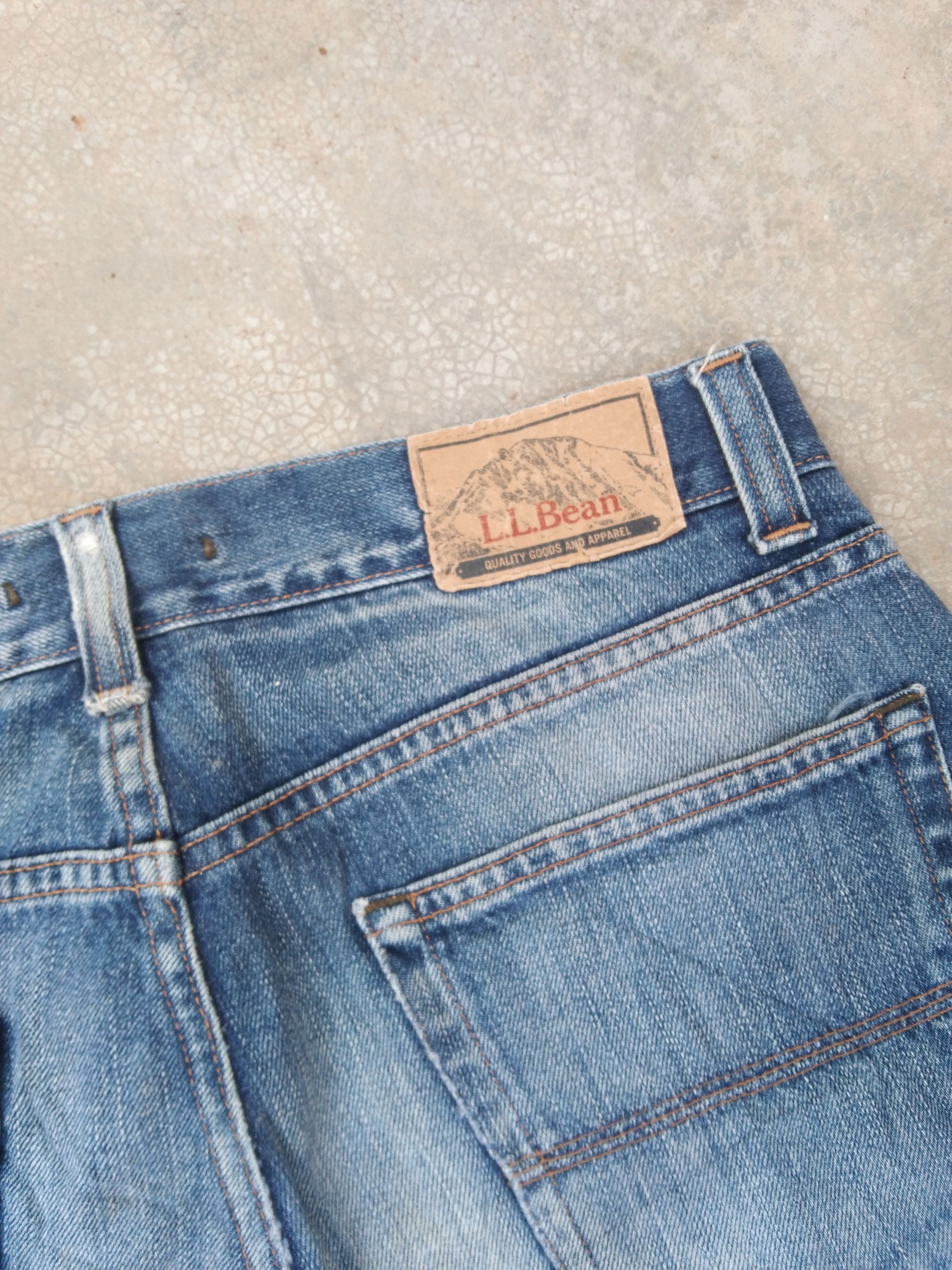 L.L. Bean Vintage L.L. Bean Straight Faded Blue Distressed Jeans 31x30 Size US 31 - 4 Thumbnail