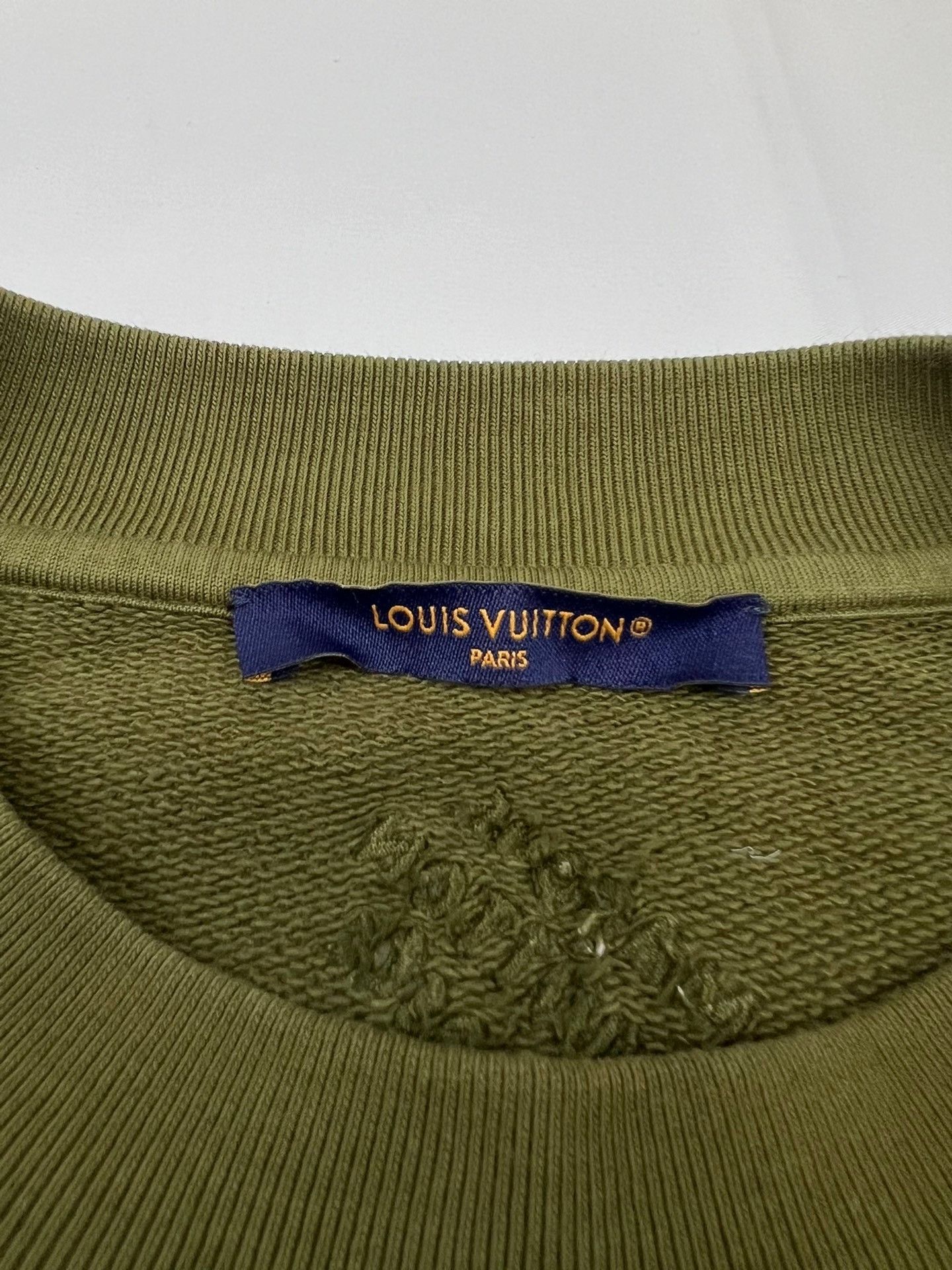 Louis Vuitton LOUIS VUTTON SS24 Logo Studded Printed Crew Neck Long Sleev Size US XL / EU 56 / 4 - 6 Thumbnail