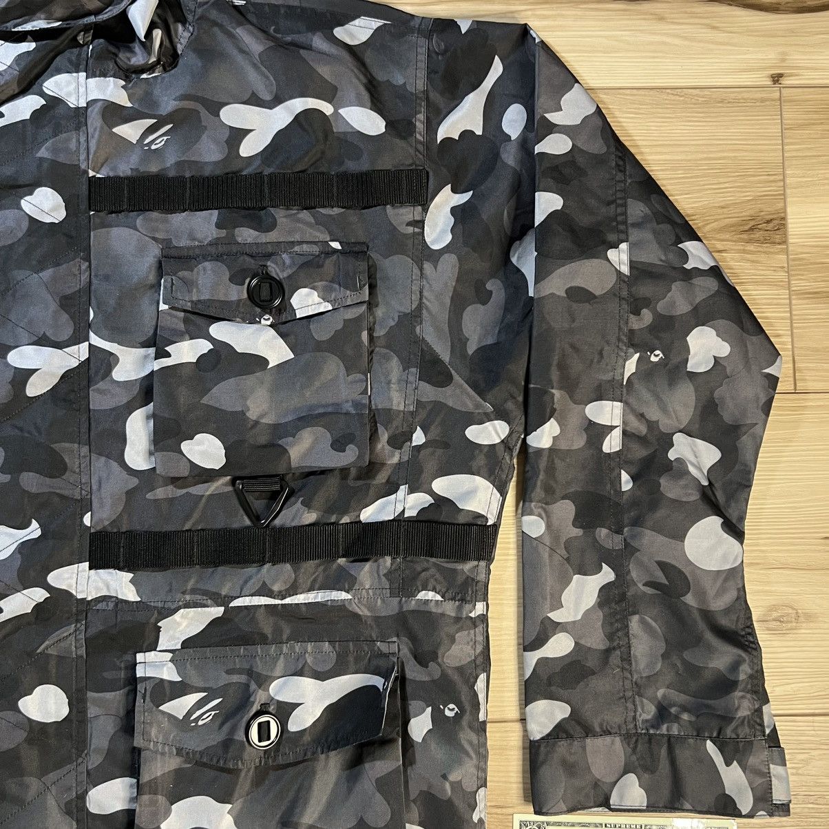 Bape BAPE FW19 Black Gradation Camo Shark Mask Windbreaker Jacket Size US L / EU 52-54 / 3 - 8 Thumbnail