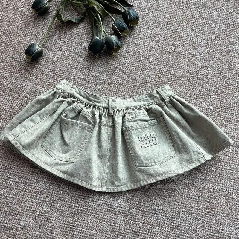 Miu Miu Miu Miu Green Cotton Women's Shorts . Size 23" - 2 Thumbnail