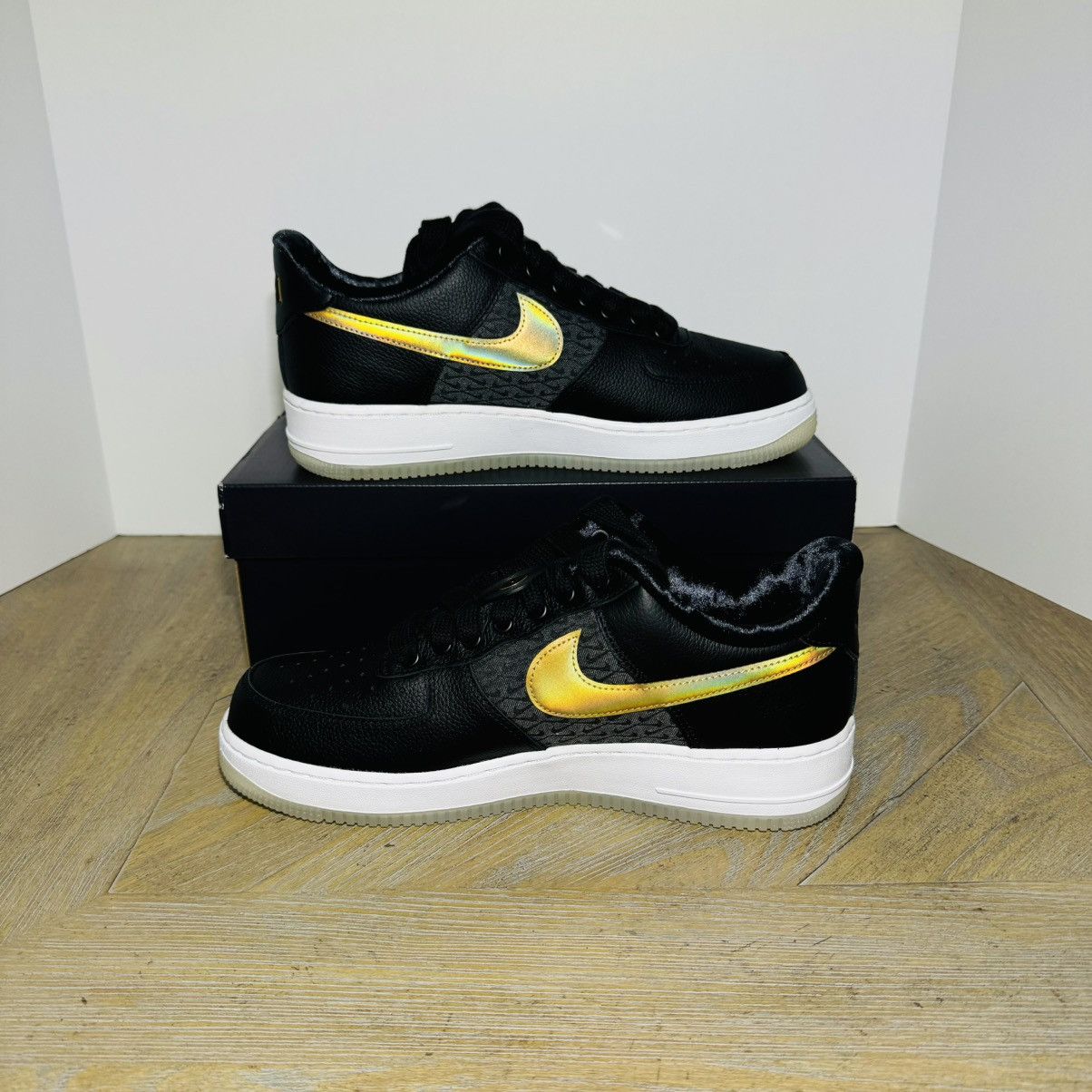 Nike Air Force1 ‘07 PRM Size US 10 / EU 43 - 2 Thumbnail