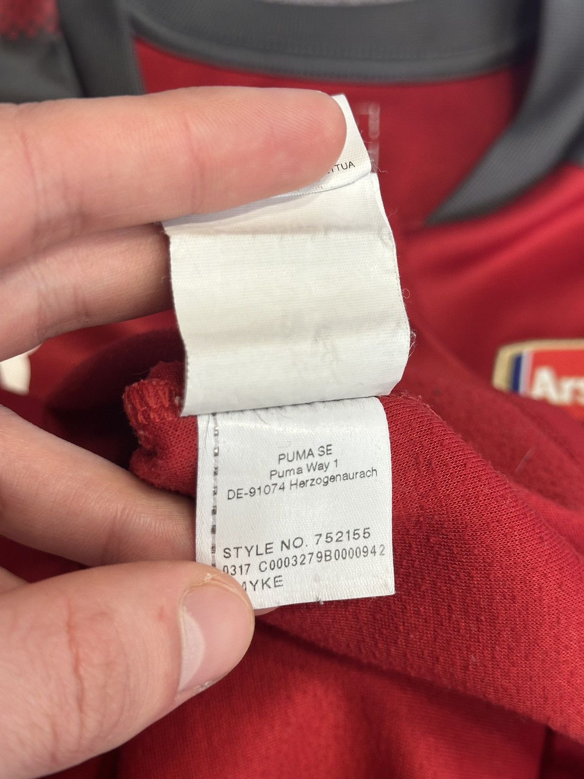 Puma 🐞Arsenal Football Puma Training Jersey Size US L / EU 52-54 / 3 - 9 Thumbnail