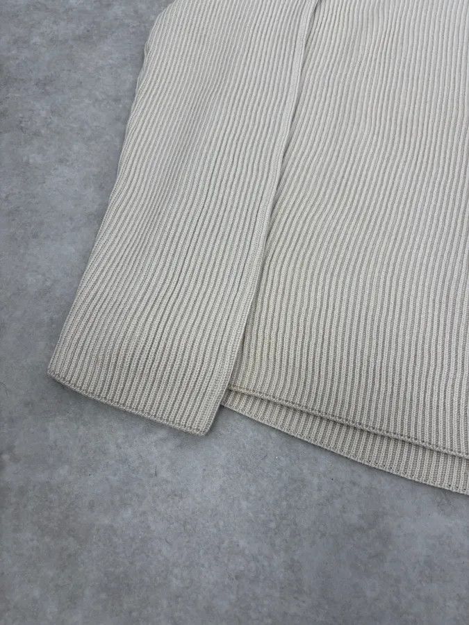 Gucci 2000s Gucci Beige Buttoned Wool Sweater Size US M / EU 48-50 / 2 - 7 Thumbnail