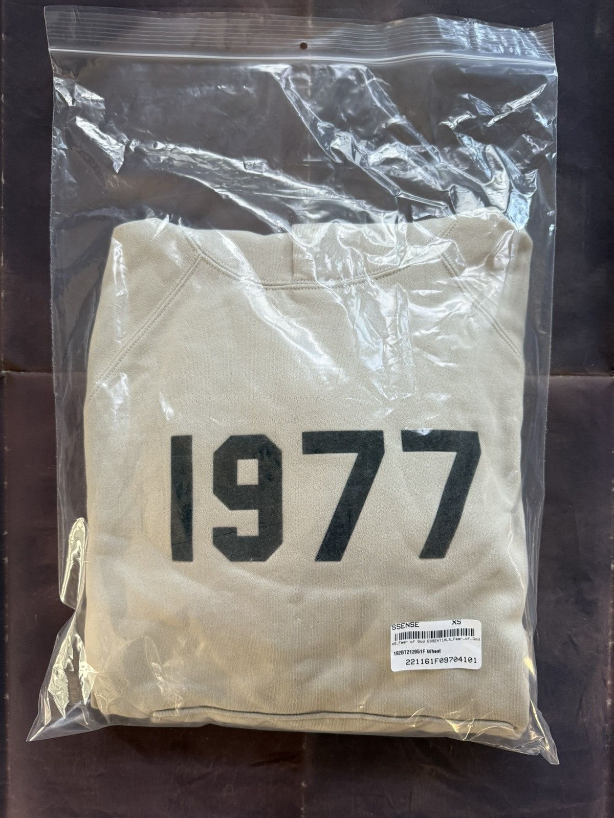 Essentials × FOG × Fear of God Fear of God Essentials 1977 Logo Wheat Pullover Hoodie sz XS Size US XS / EU 42 / 0 - 7 Thumbnail