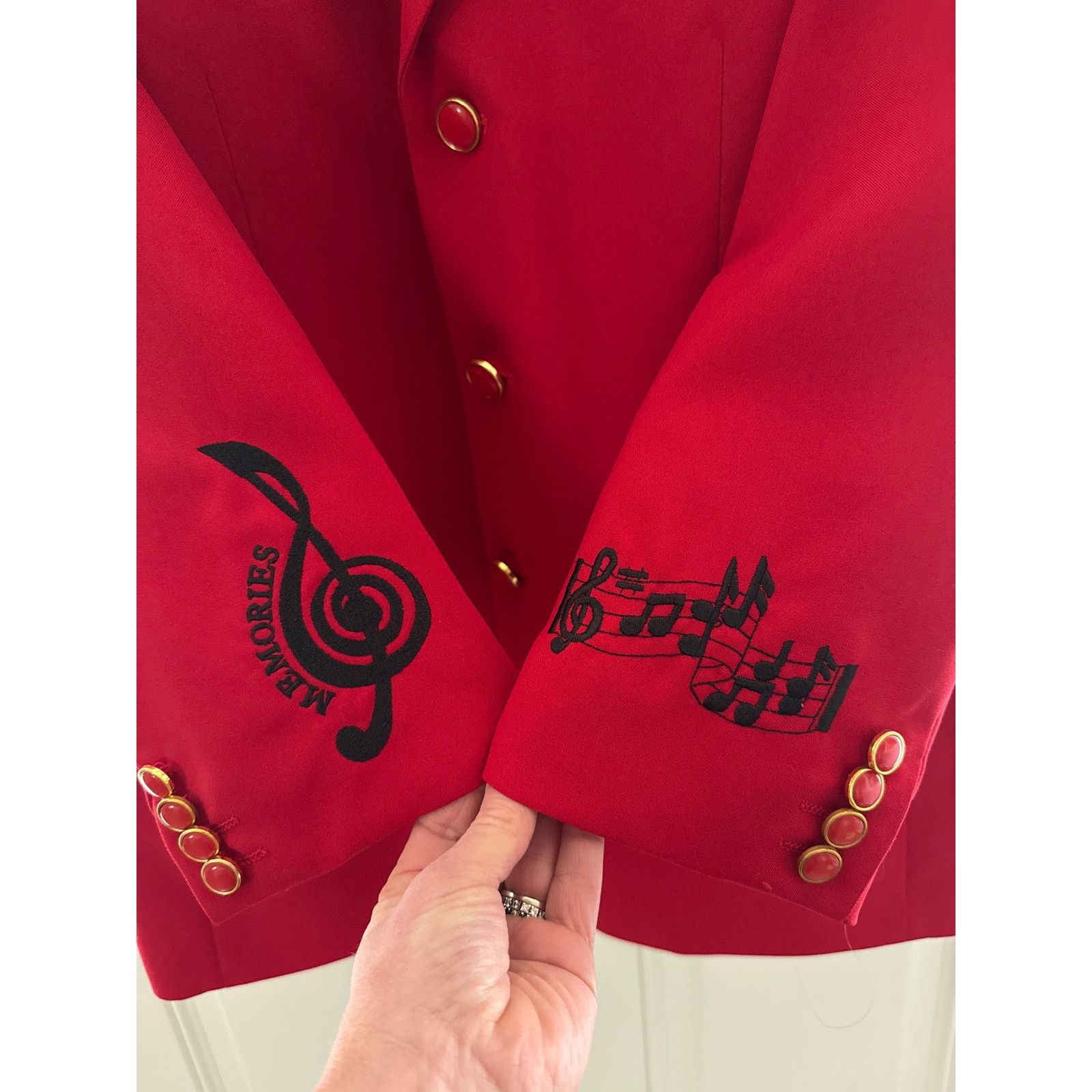 Other Lucci Collezion Red & black music note concert blazer 40 R Size US M / EU 48-50 / 2 - 6 Thumbnail