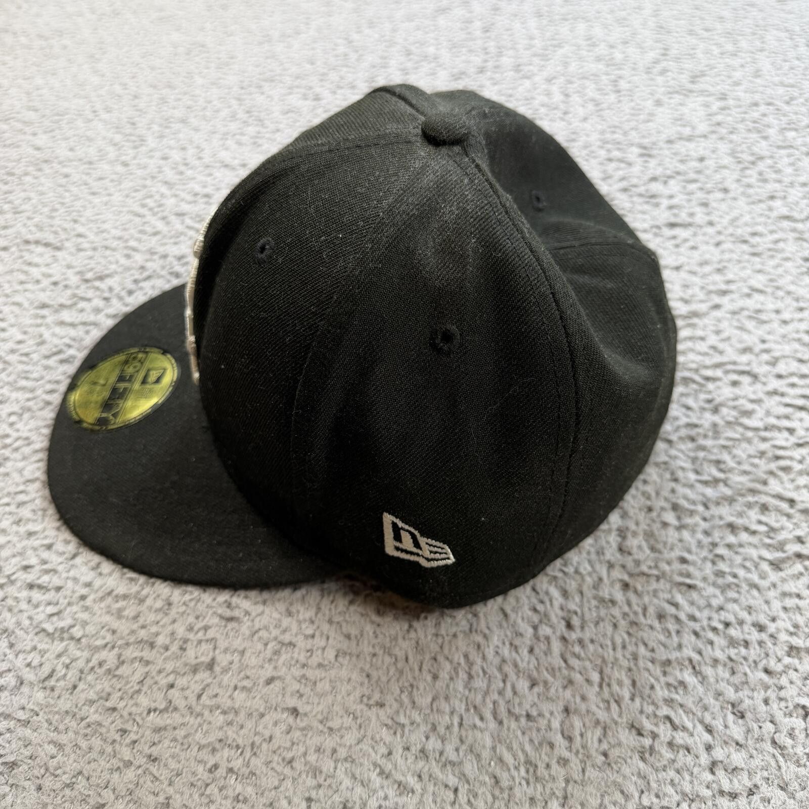 New Era Chicago White Sox New Era 59FIFTY Fitted Hat Black 7 1/8 MLB Size ONE SIZE - 4 Thumbnail