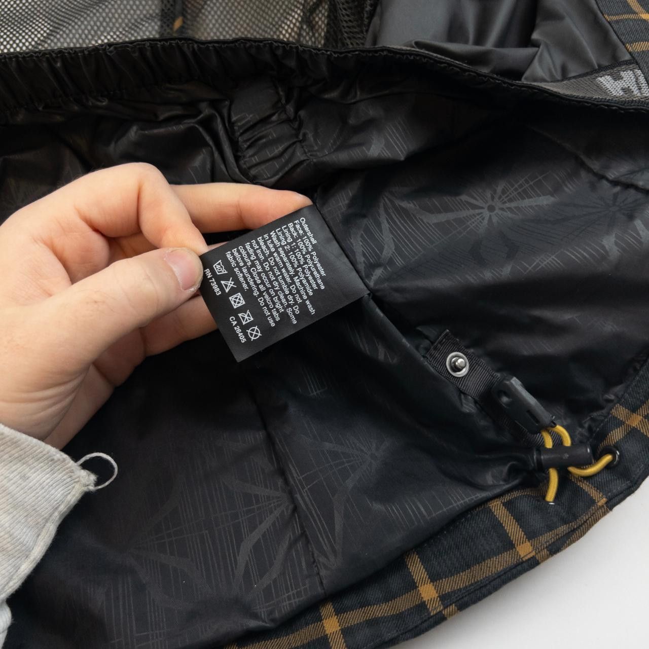 Helly Hansen Vintage Helly Hansen Zip Up Snowboarding Jacket Size M Size US M / EU 48-50 / 2 - 7 Thumbnail