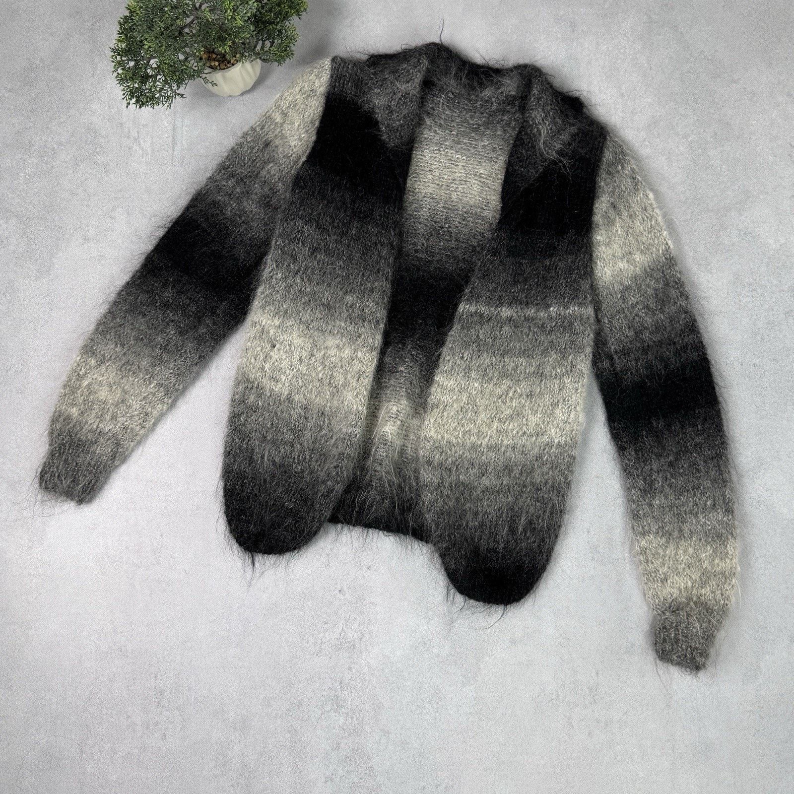 Vintage Avant Garde Mohair Cardigan Size S Grey Women’s