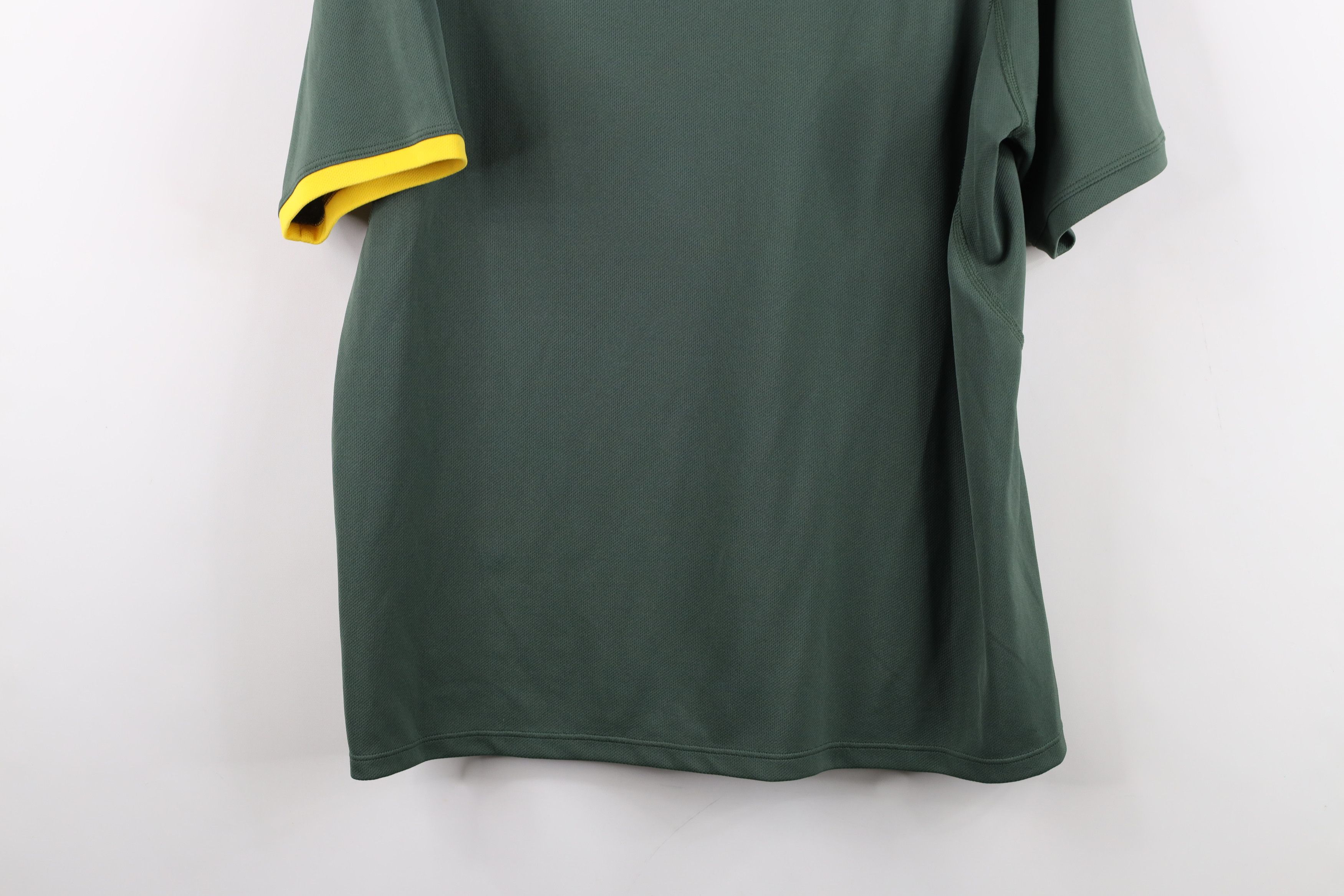 Nike Vintage Nike Livestrong Armstrong Knit Reflective T-Shirt Size US M / EU 48-50 / 2 - 13 Thumbnail