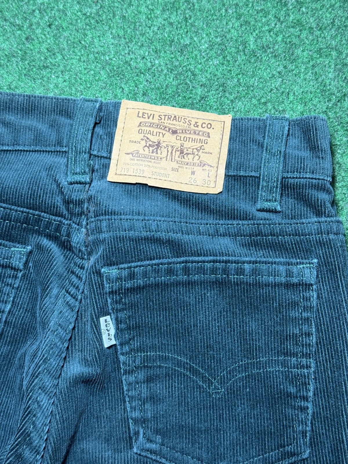 Levi's Vintage Clothing Vintage 70s Levi’s Student Retro Green Corduroy 25x30 Pants Size US 26 / EU 42 - 5 Thumbnail