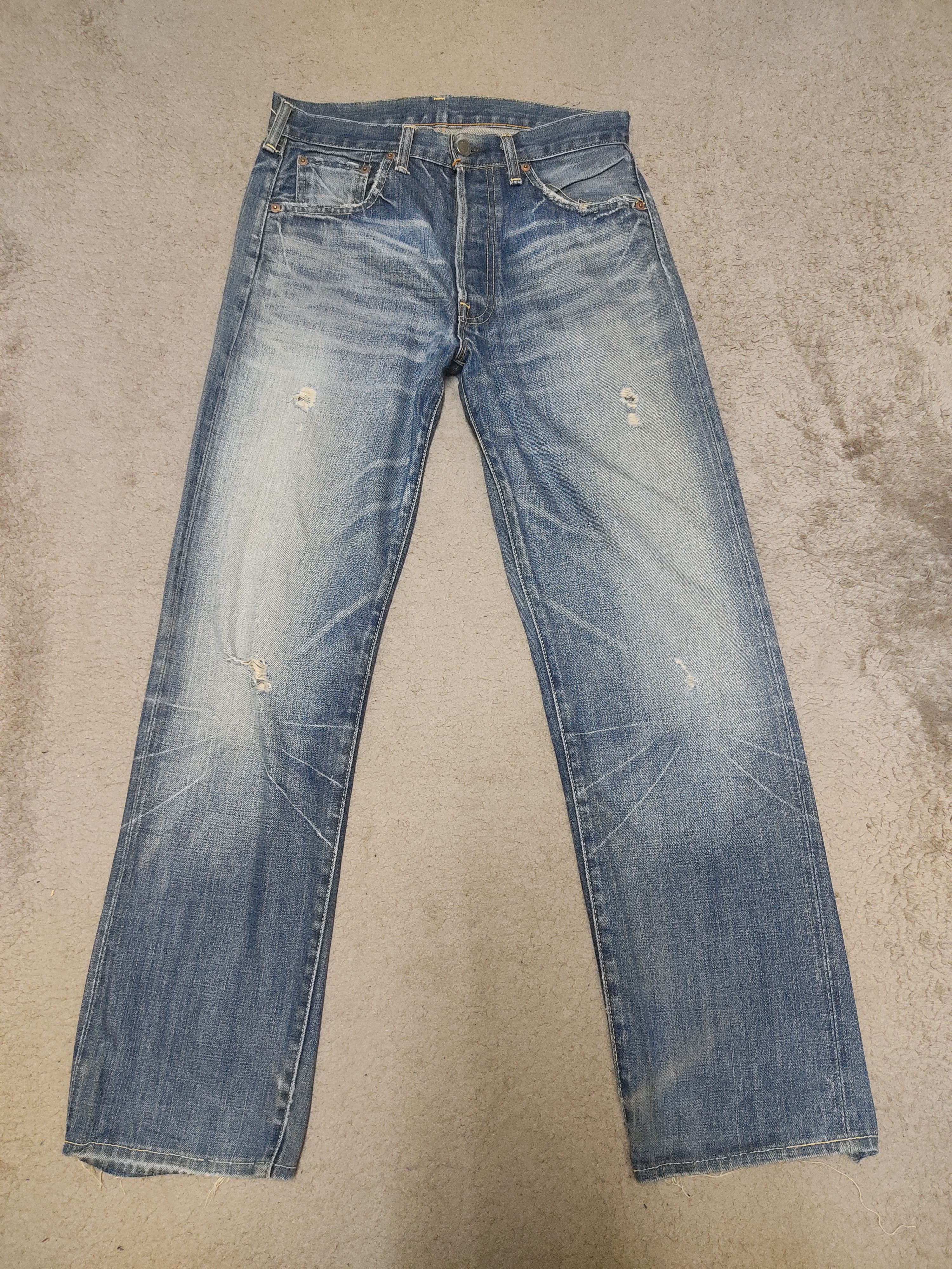 Vintage Levis Big E jeans distressed