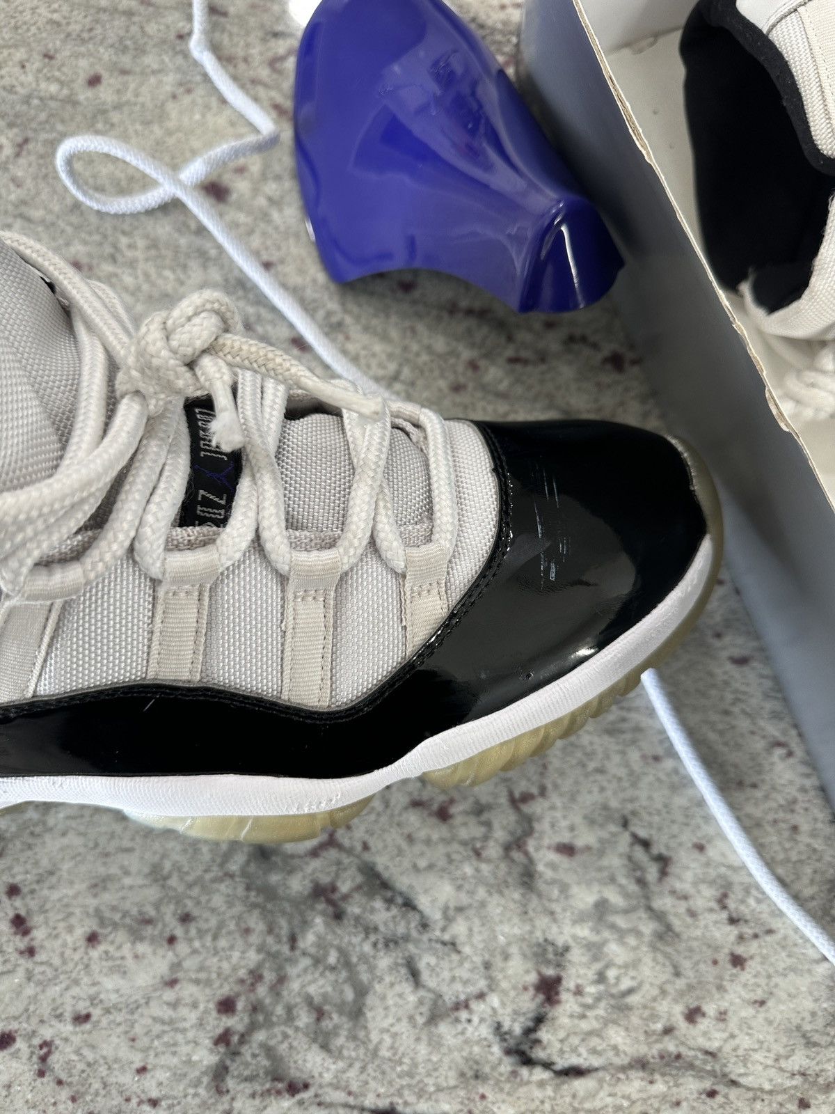 Nike Nike Air Jordan 11 Retro Concord High Top 2018 Size 11.5 Size US 11.5 / EU 44-45 - 13 Thumbnail