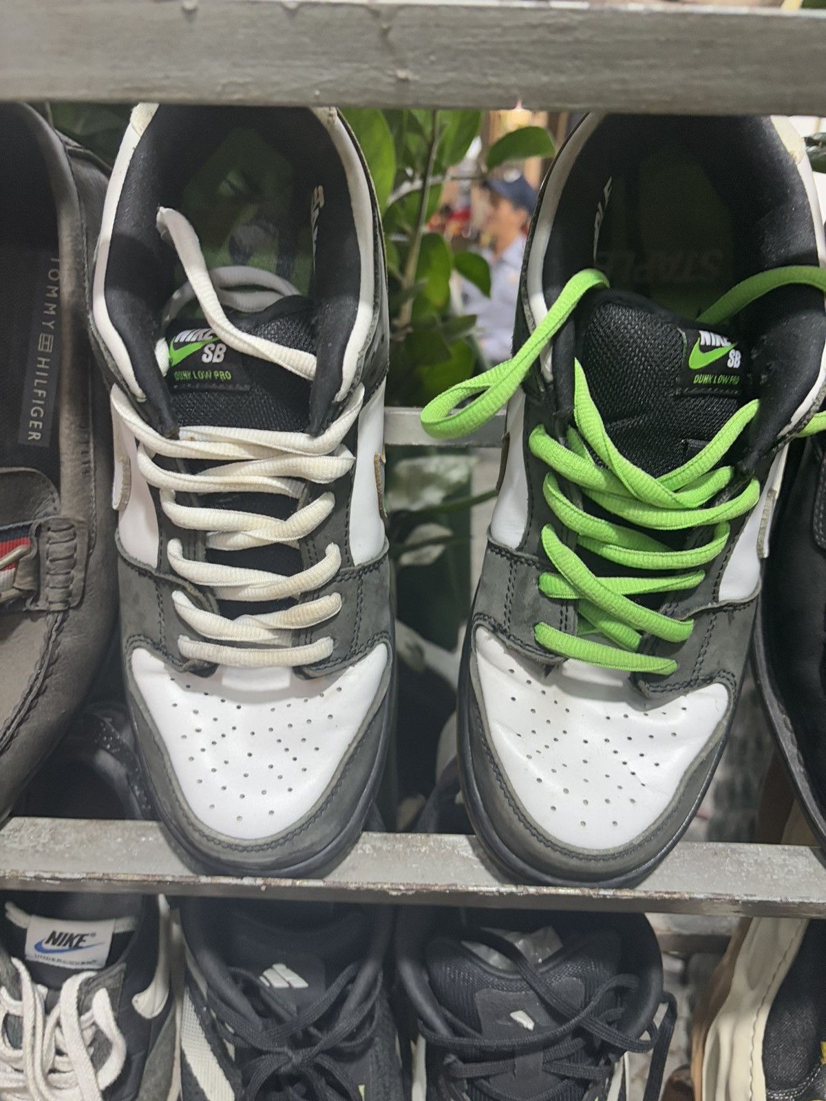Nike × Staple Nike SB x Staple Dunk Low Panda Pigeon Size US 10 / EU 43 - 2 Thumbnail