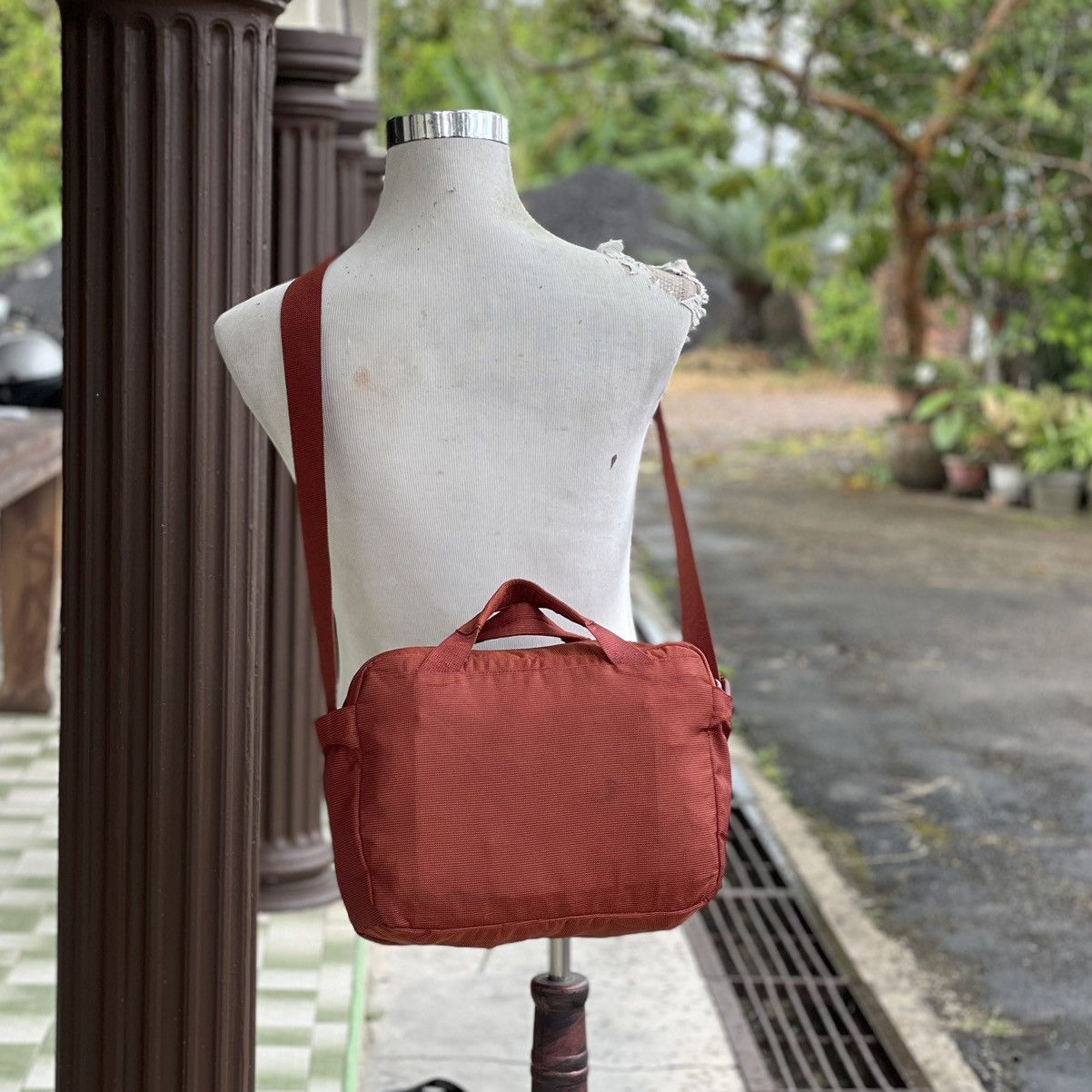 Japanese Brand × Mandarina Duck Y2K Mandarina Duck Multi-Pocket Shoulder Bag Size ONE SIZE - 3 Thumbnail