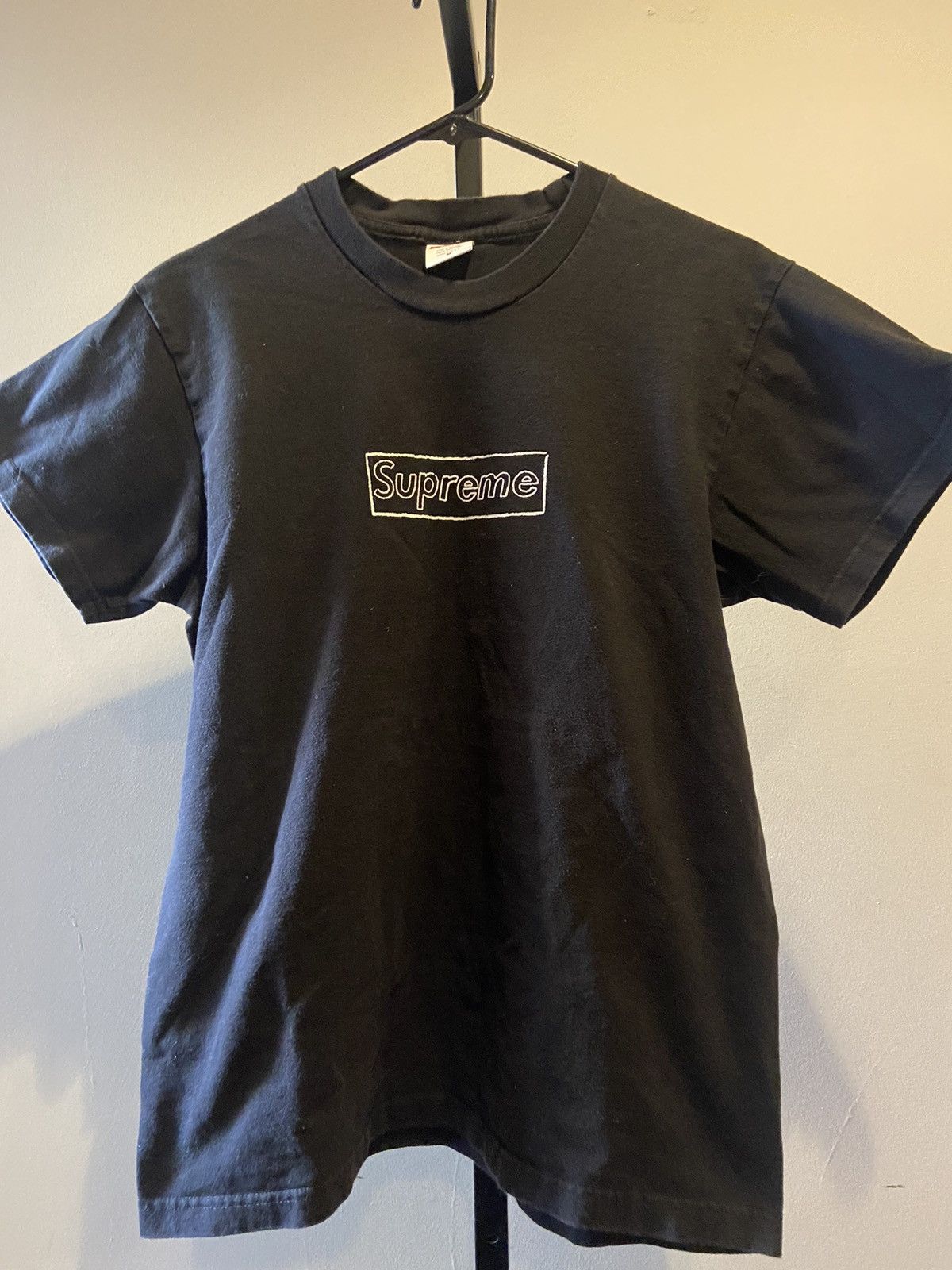 Supreme Supreme SS21 Kaws Chalk Box Logo Size US M / EU 48-50 / 2 - 1 Thumbnail