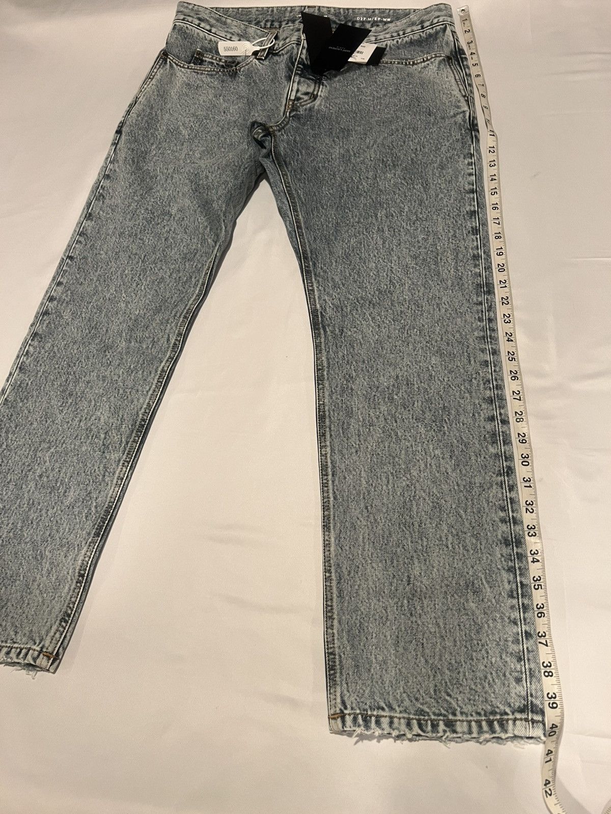 Saint Laurent Paris Saint Laurent men’s jeans. 34. $890 Size US 34 / EU 50 - 2 Thumbnail