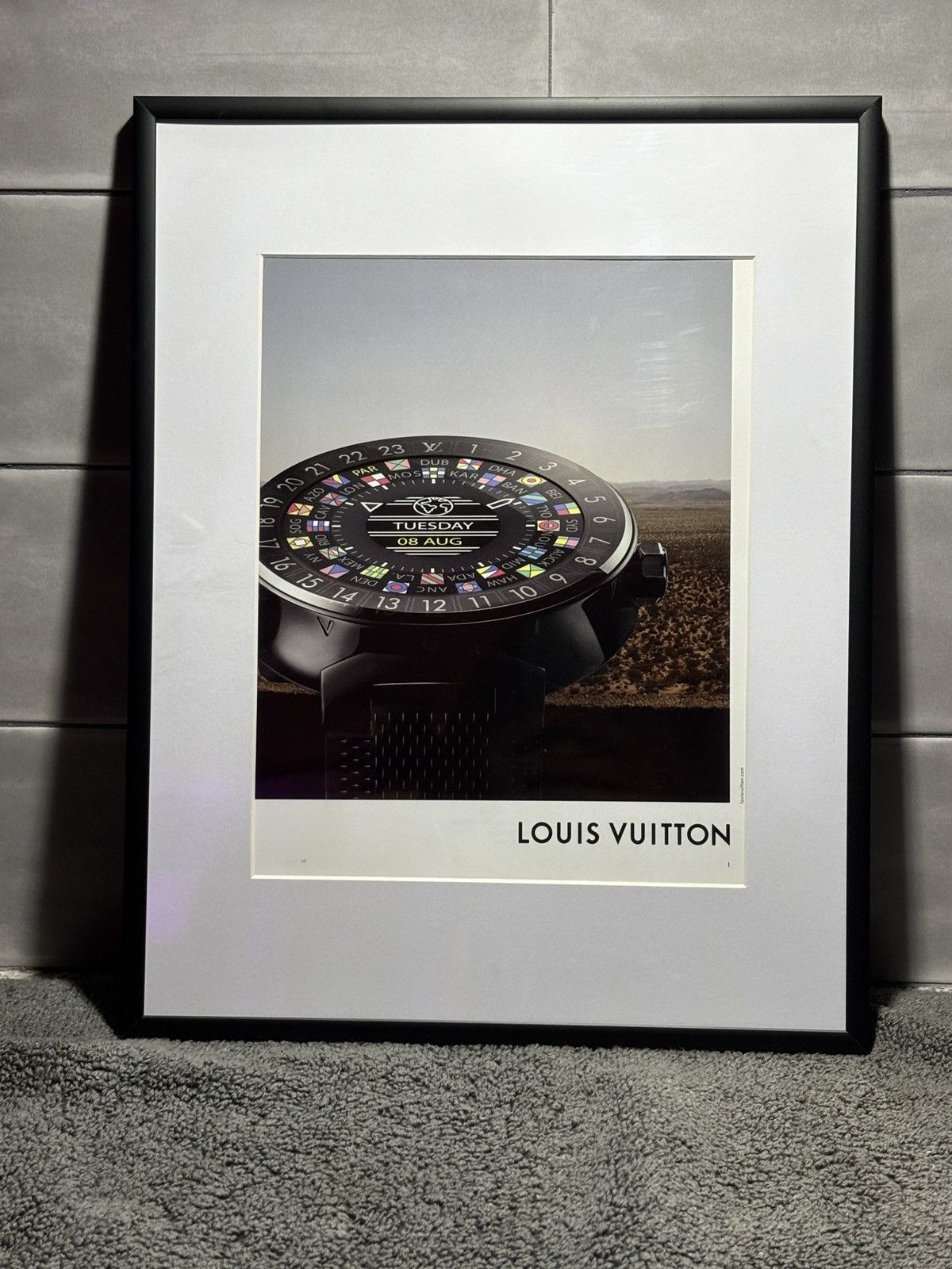 Louis Vuitton • Louis Vuitton • Authentic Framed Wall Art ⌚️⏱️ Size ONE SIZE - 1 Thumbnail