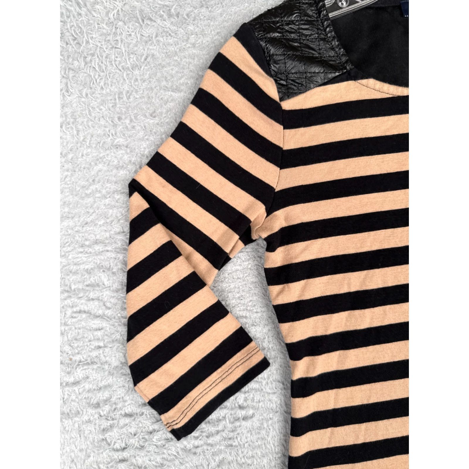 Tommy Hilfiger Tommy Hilfiger Polo Shirt Women Small Beige Stripe 3/4 Sleeve Cotton Leather Shirt Women Small Beige Stripe 3/4 Sleeve Cotton Leather Size S / US 4 / IT 40 - 3 Thumbnail