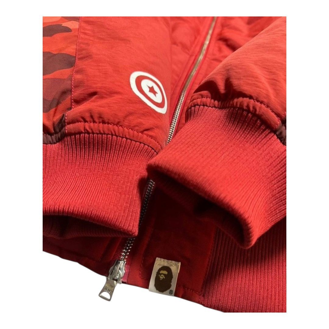 Bape BAPE Shark Puffer Down Jacket Red camo Size US L / EU 52-54 / 3 - 2 Thumbnail