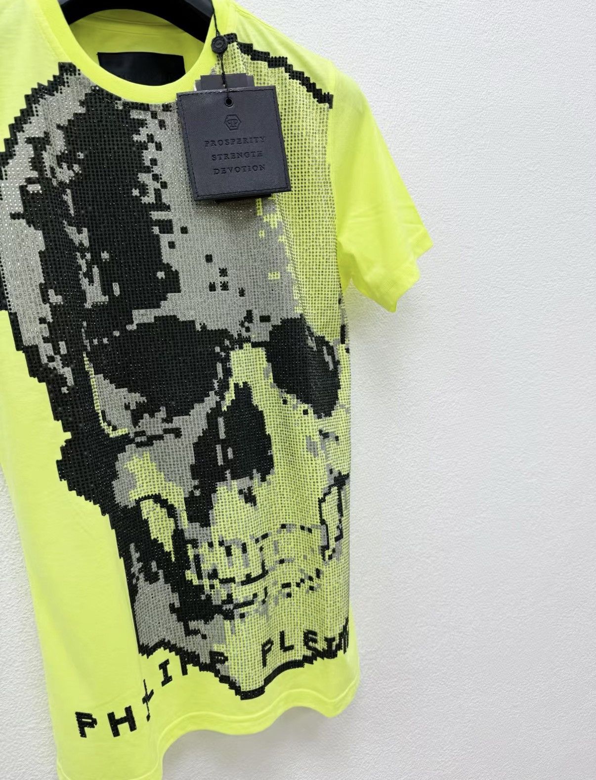 Philipp Plein PHILIPP PLEIN Rhinestone Embellished Short Sleeve J30 Size US M / EU 48-50 / 2 - 2 Thumbnail