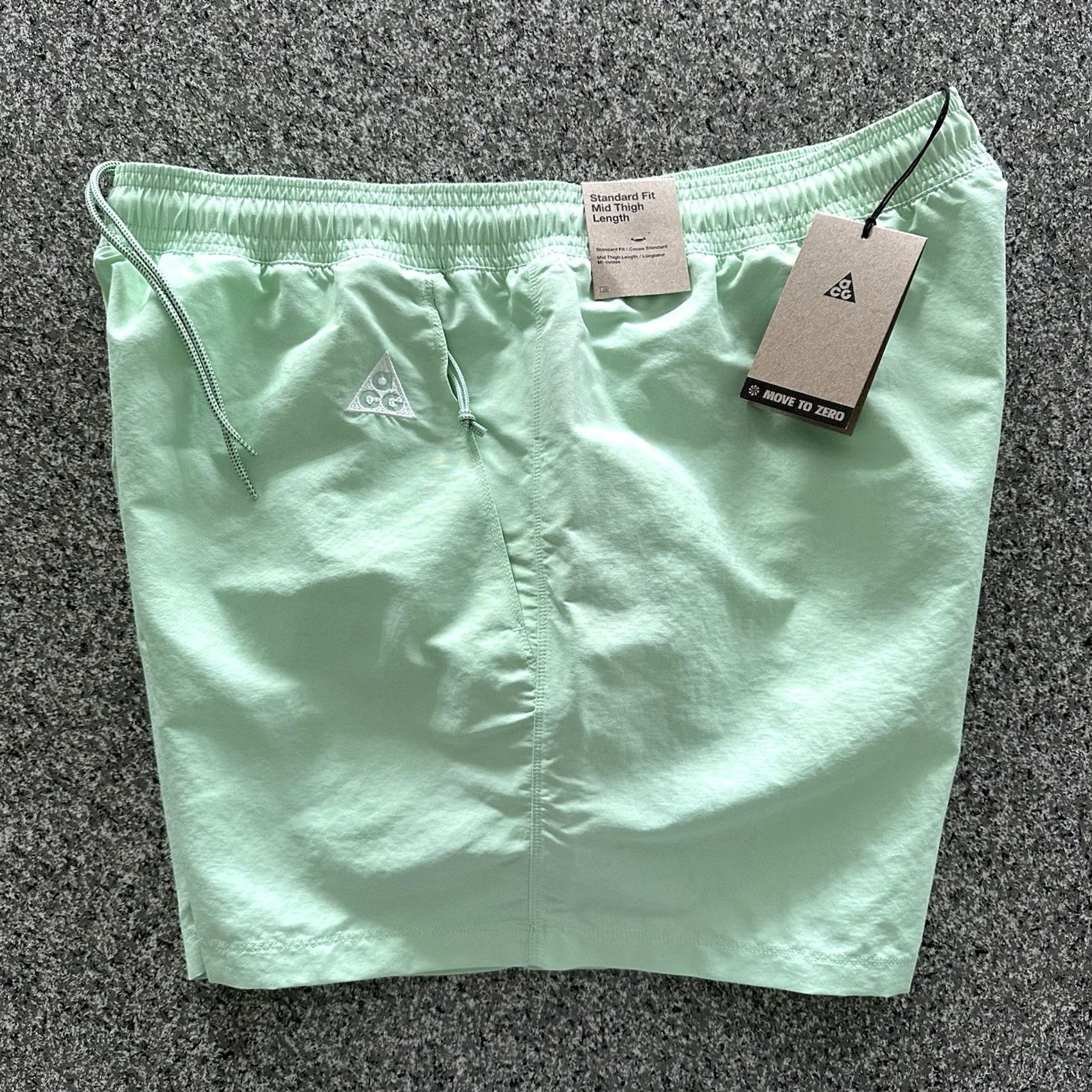 Nike ACG Nike ACG Reservoir Shorts XXL Green Nylon 100% Water Repellent Drawstring Mens Size US 39 - 3 Thumbnail