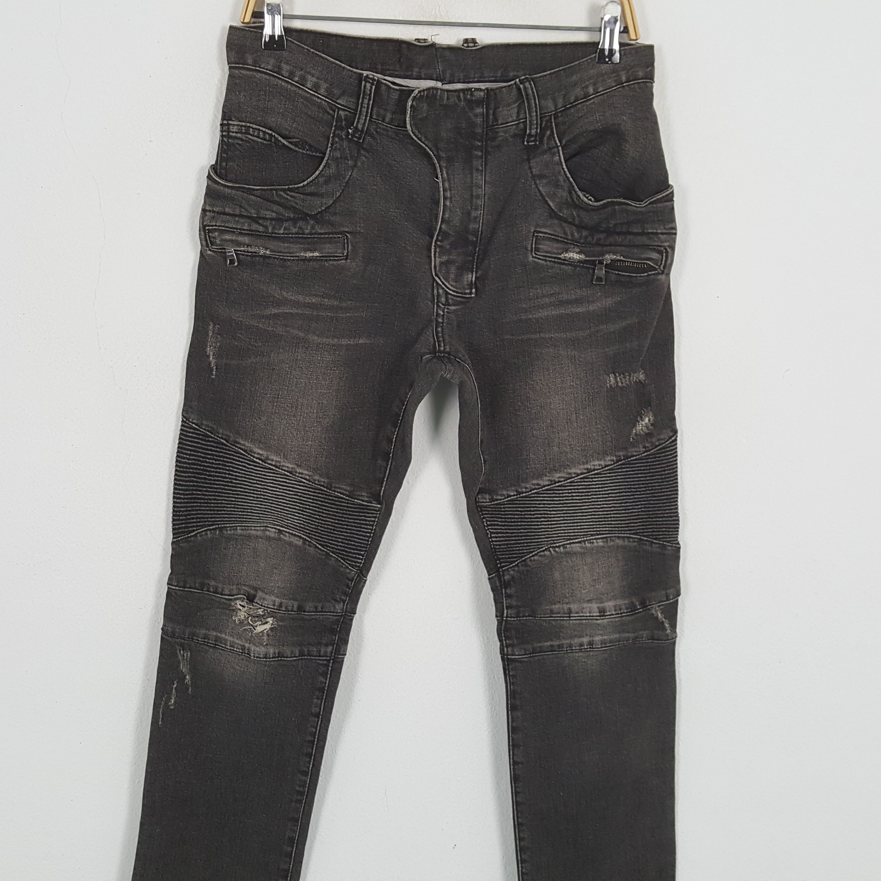 Vintage Vintage BALMAIN Italian Fashion Brand Distressed Jeans Size US 31 - 2 Thumbnail