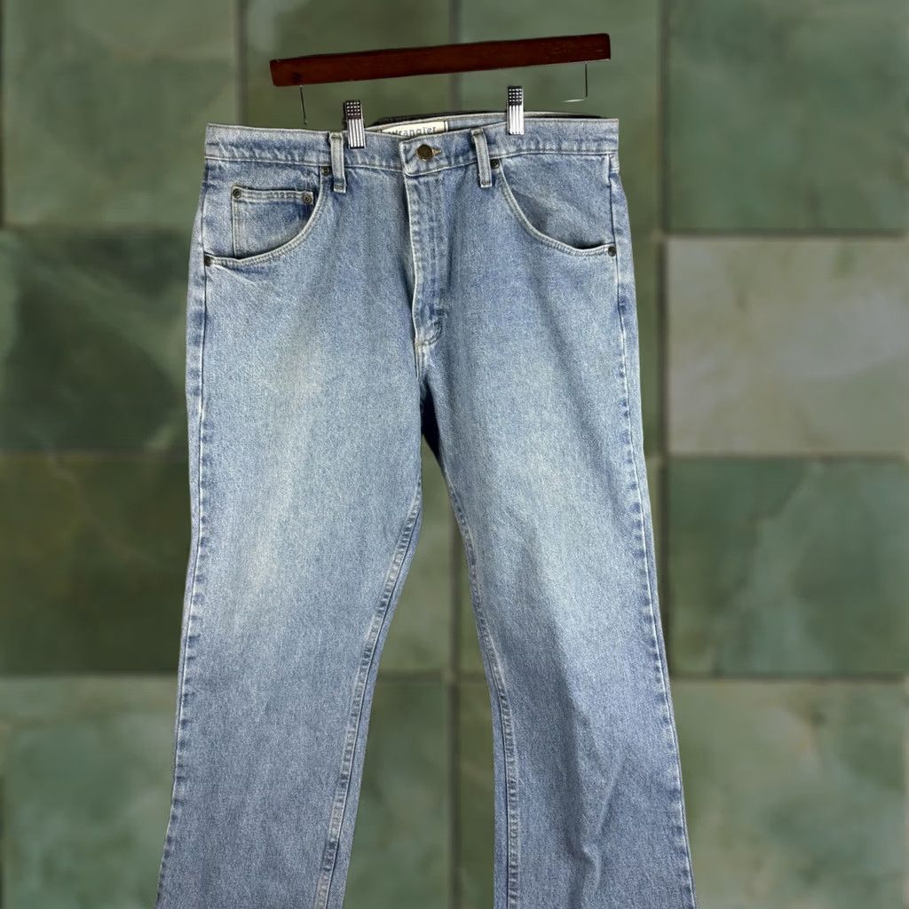 Wrangler Wrangler Jeans Mens 36x32 Light Blue Regular Denim Straight Leg Premium Denim/Jeans Regular 36 Blue Mens Size US 36 / EU 52 - 1 Thumbnail