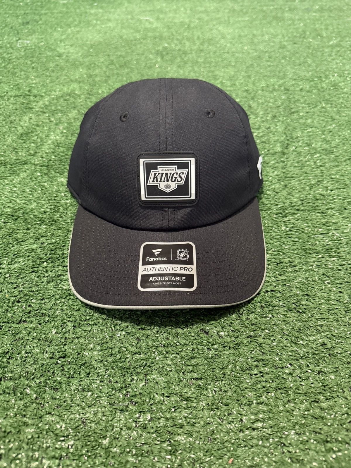 Other Men's Fanatics Black/Silver Los Angeles Kings Authentic Pro Size ONE SIZE - 1 Thumbnail