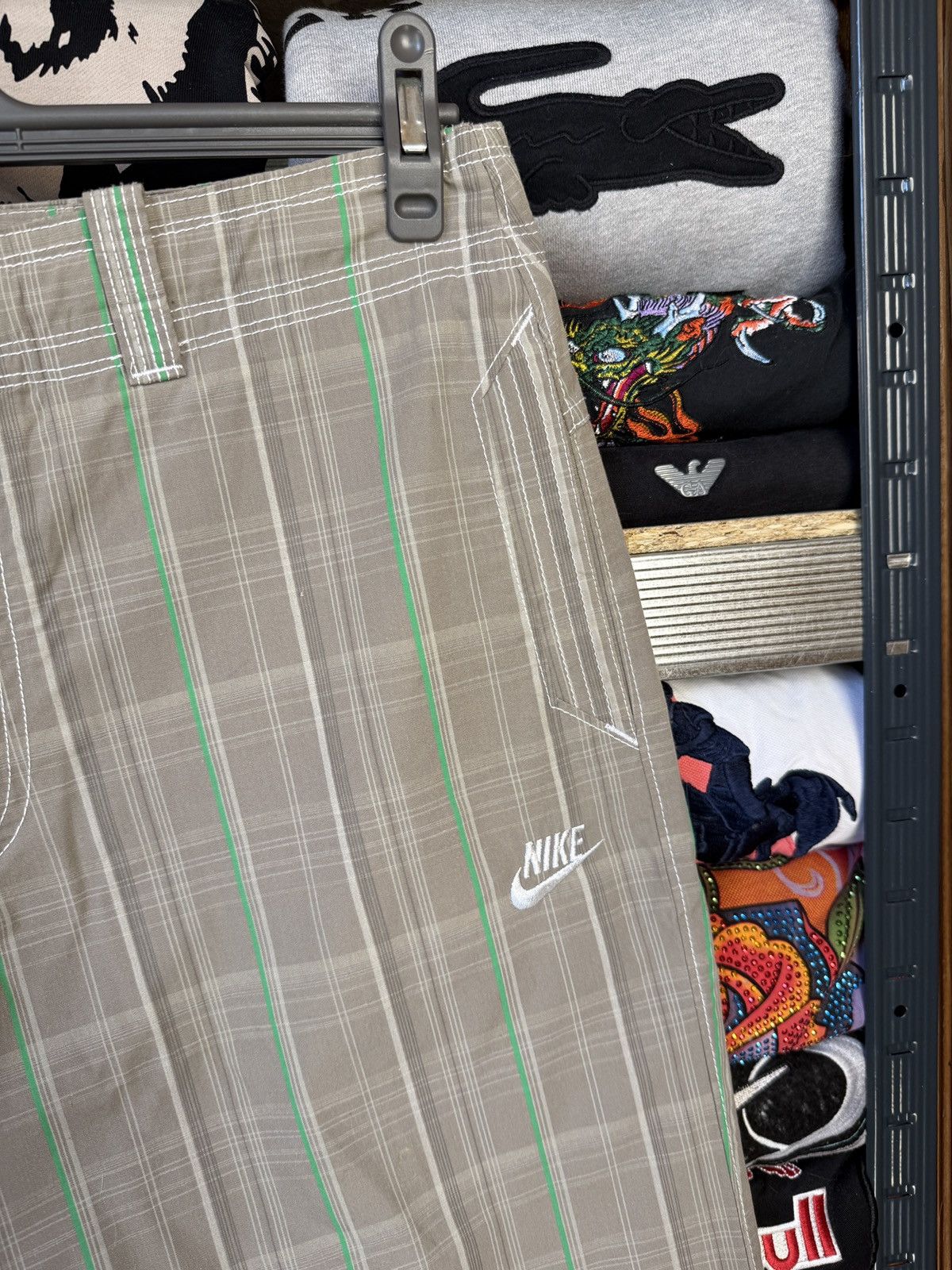 Japanese Brand Nike Vintage Shorts Mini Swoosh Japanese Drill Baggy Hype Size US 34 / EU 50 - 3 Thumbnail