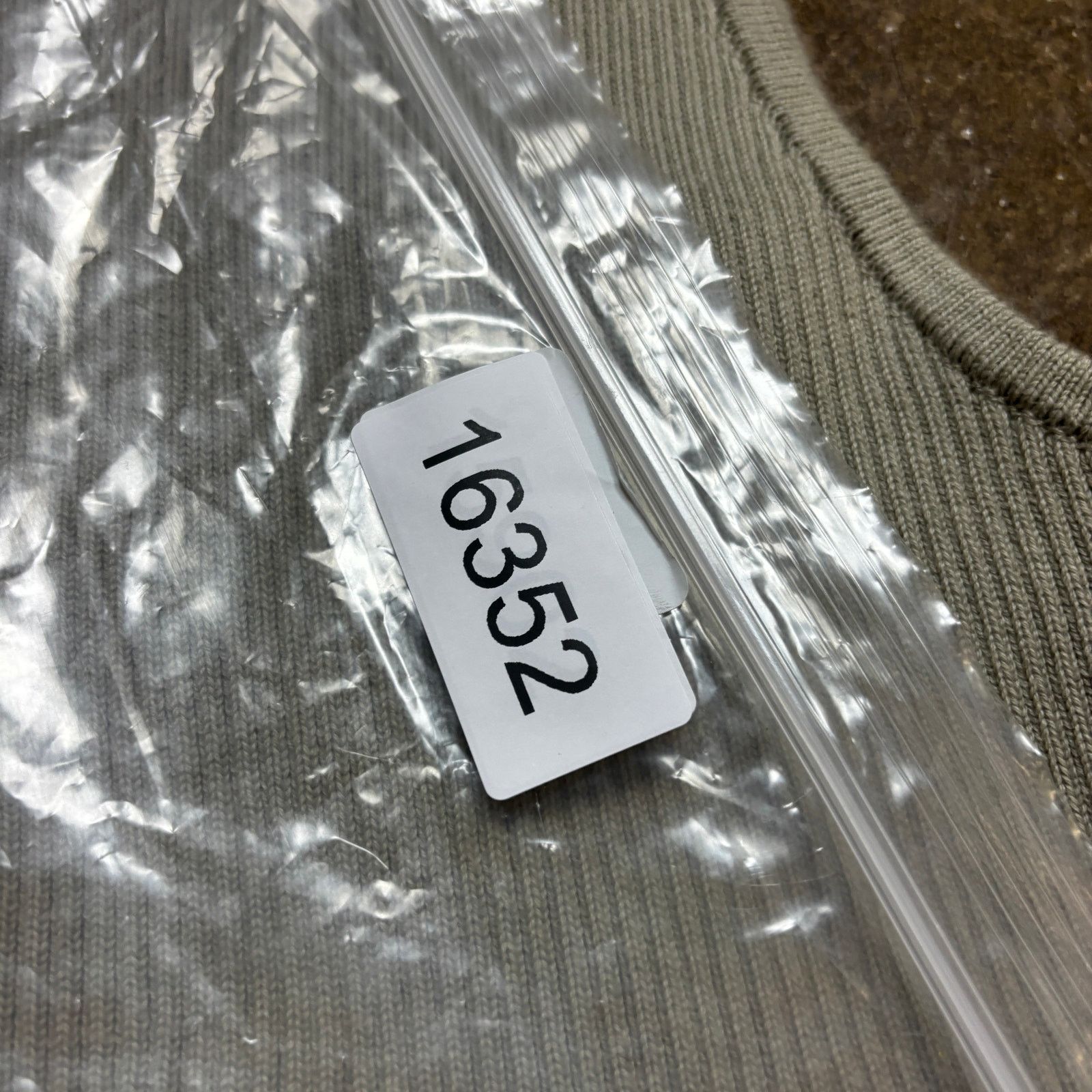 Essentials × Fear of God Fear of God Essentials Knit Rib Seal Sports Crop Tank Small Size S / US 4 / IT 40 - 10 Thumbnail